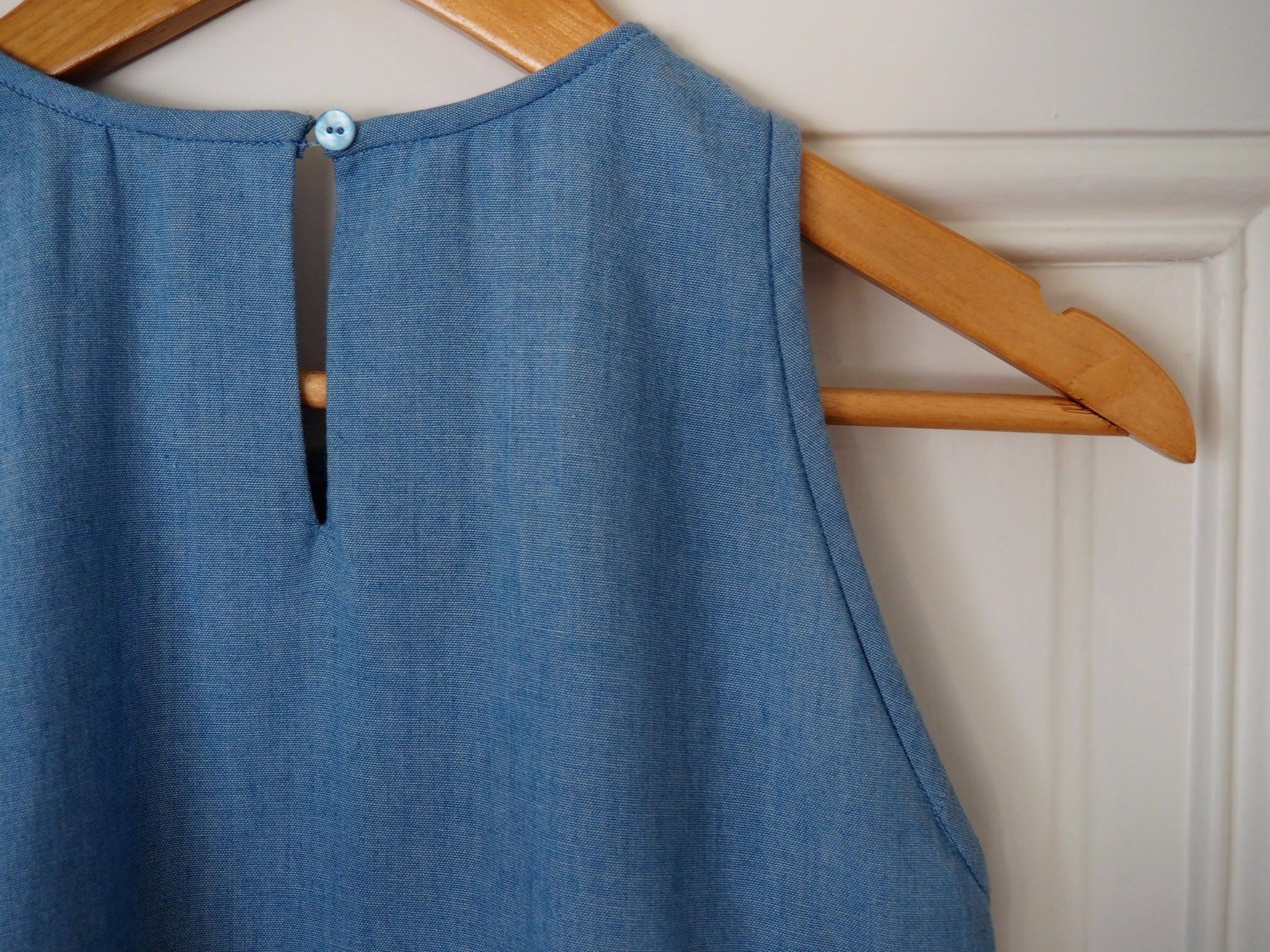 Premium Bleached Chambray Fabric - Soft & Lightweight Cotton Material for Shirts, Dresses & DIY Sewing Projects | Perfect for Summer Fashion & Home Decor