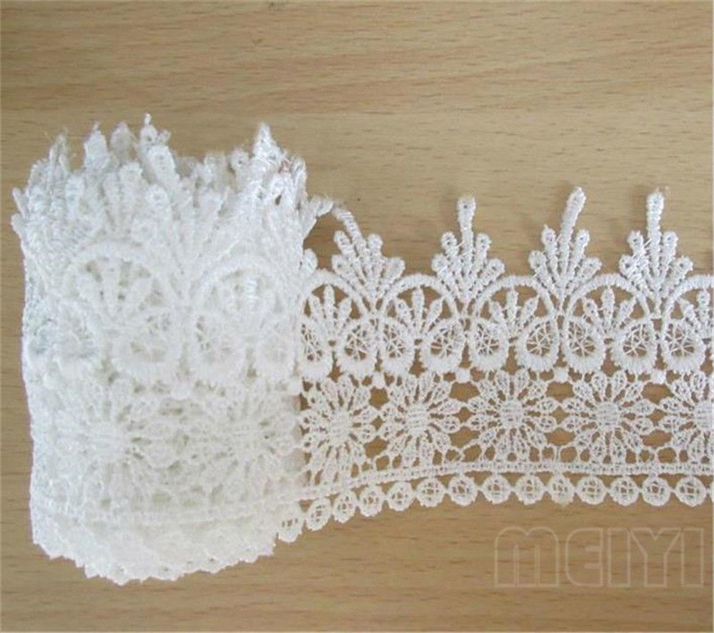2 Meters Vintage Lace Edging Trim Ribbon - 9cm Wide Off-White Floral Embroidered Applique for DIY Sewing, Wedding Dresses, Bridal Gowns, Party Clothes & Craft Projects - Perfect for Gift Wrapping, Invitations & Card Decorations