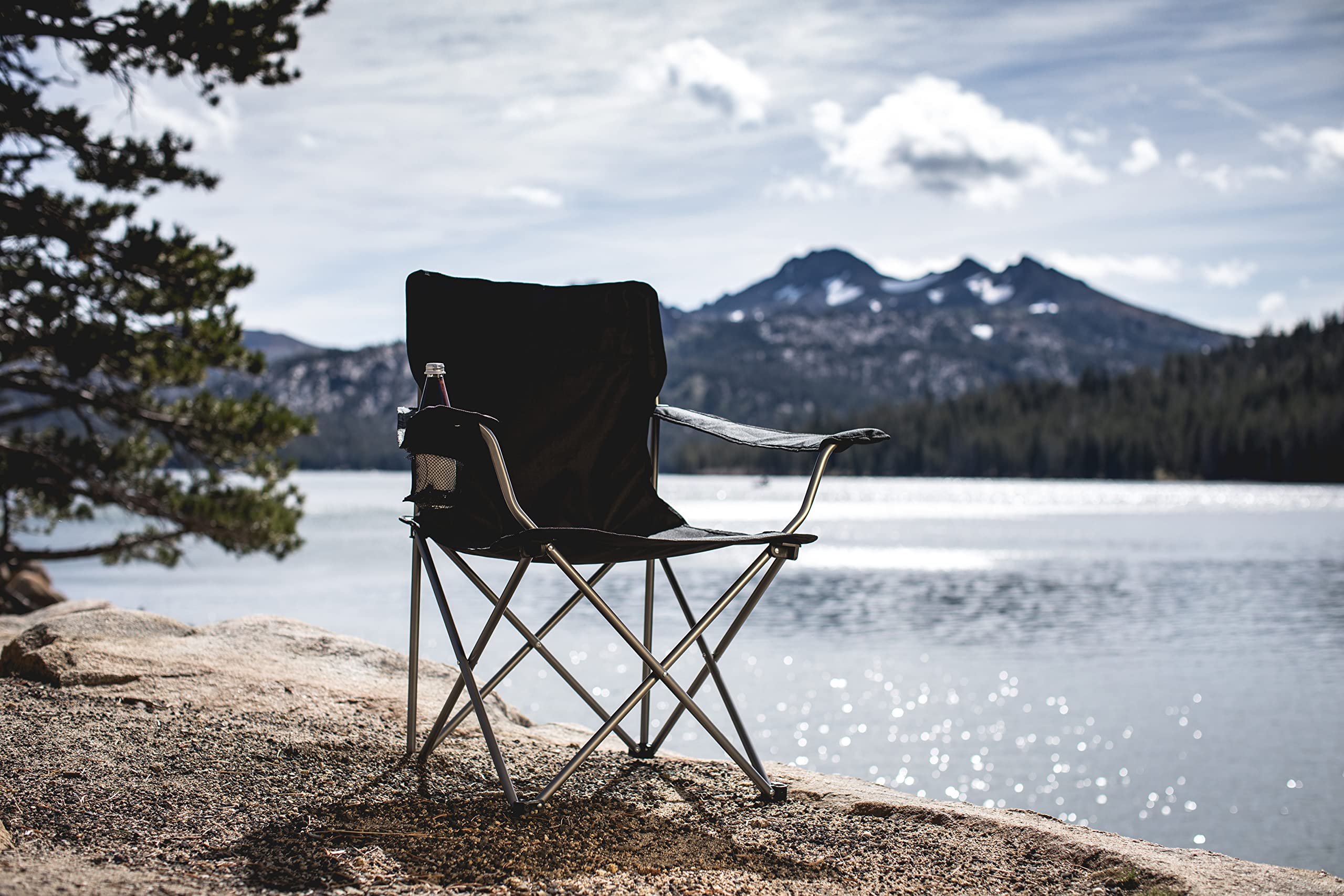 PICNIC TIME NHL PTZ Portable Folding Camp Chair - Lightweight Outdoor Picnic, Beach, Lawn, Tailgating Chair with Carry Bag (Black) - Perfect for Camping, Backyard, Sports Events & Travel