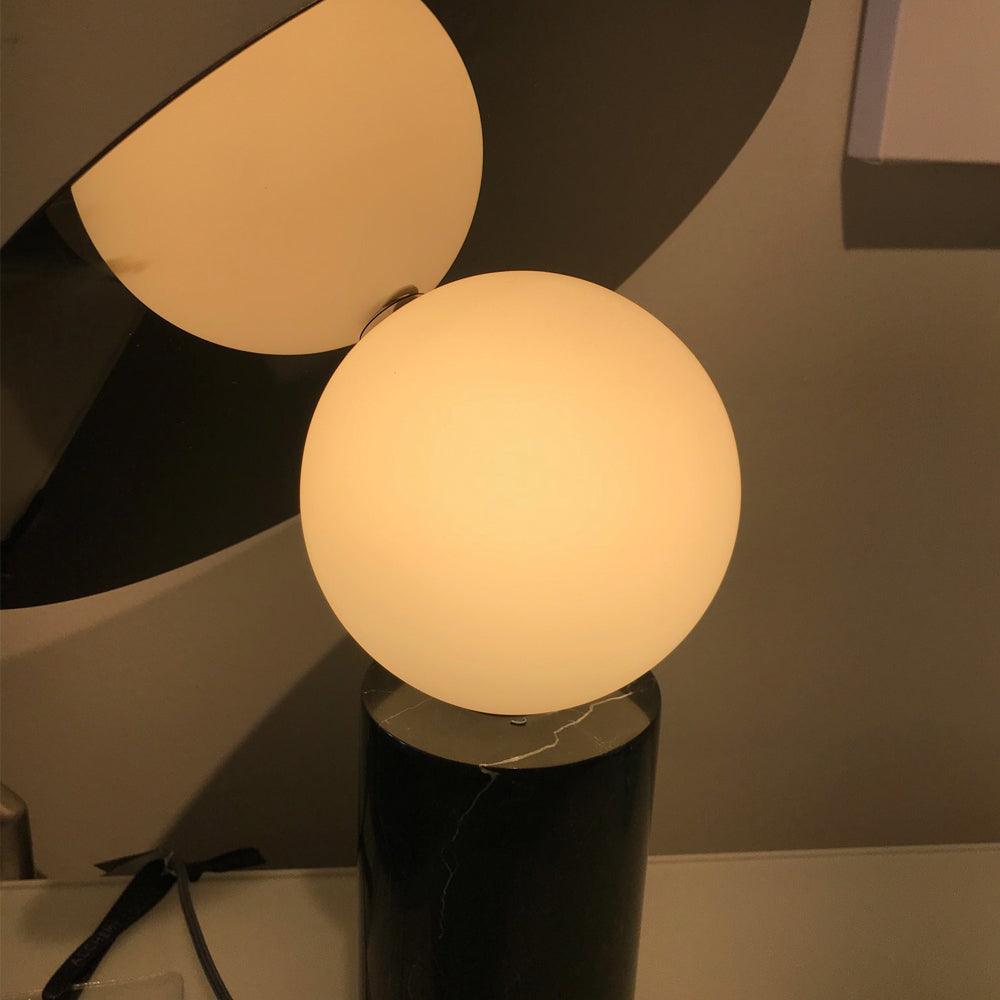 Modern Bola Disc Table Lamp - Sleek Minimalist Design for Bedroom, Living Room & Office - Adjustable LED Lighting for Home Decor & Workspace Ambiance