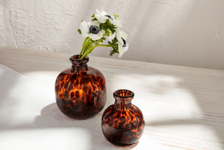Elegant Tortoise Round Glass Vase for Home Decor - Perfect for Flowers, Centerpieces, and Wedding Decorations