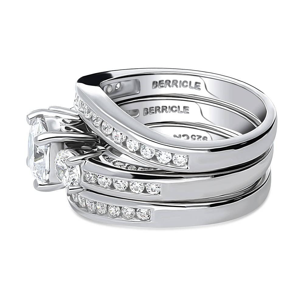 BERRICLE Sterling Silver 3-Stone Wedding & Engagement Ring Set - 1.5 Carat Cushion Cut Cubic Zirconia CZ for Women - Rhodium Plated Size 4-10 - Perfect for Proposals, Anniversaries & Special Occasions
