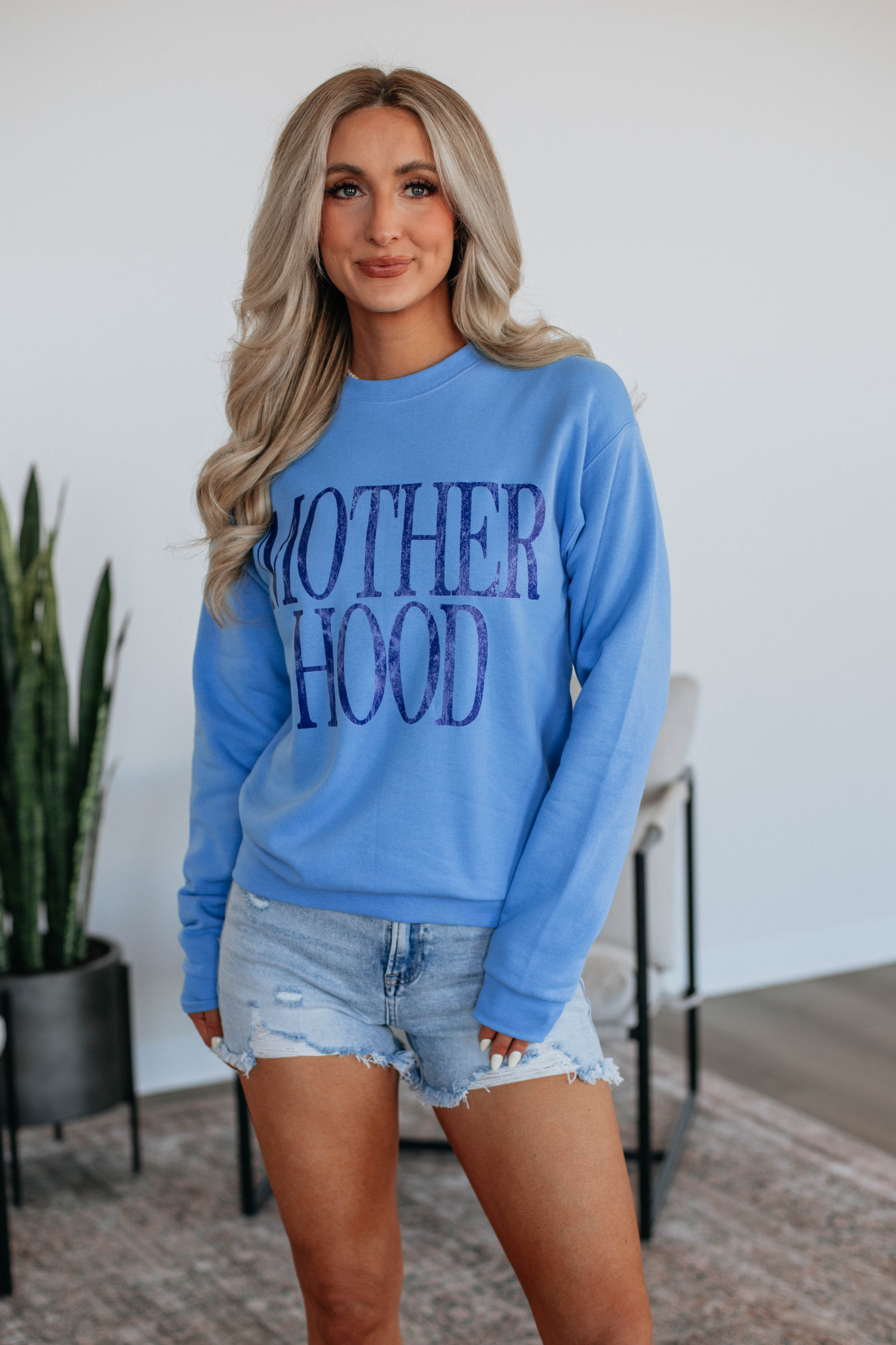 Comfortable & Stylish Motherhood Sweatshirt for Moms - Perfect for Pregnancy, Nursing & Casual Wear