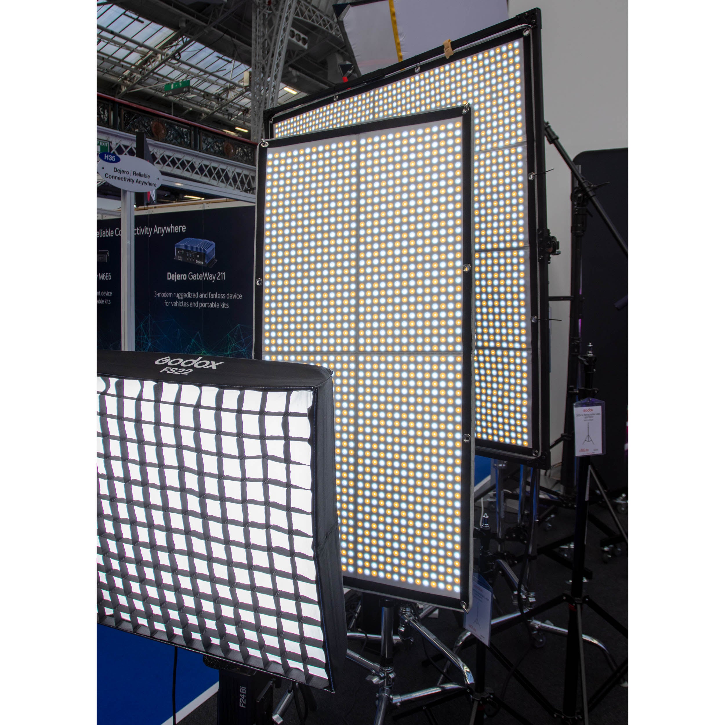 KNOWLED F600Bi 4x4 Feet IP65 Waterproof Flexible LED Panel - Professional Cine Lighting for Film Studio, Photography & Video Production