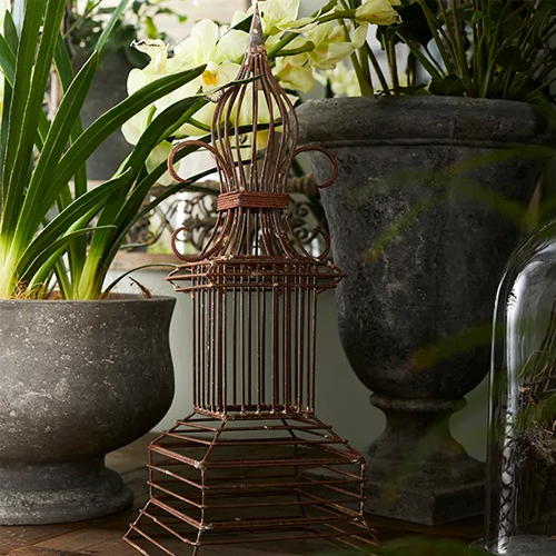 Fleur de Lys Obelisk - Elegant French-Inspired Garden Decor for Outdoor & Indoor Use | Perfect for Home, Wedding, and Event Decoration