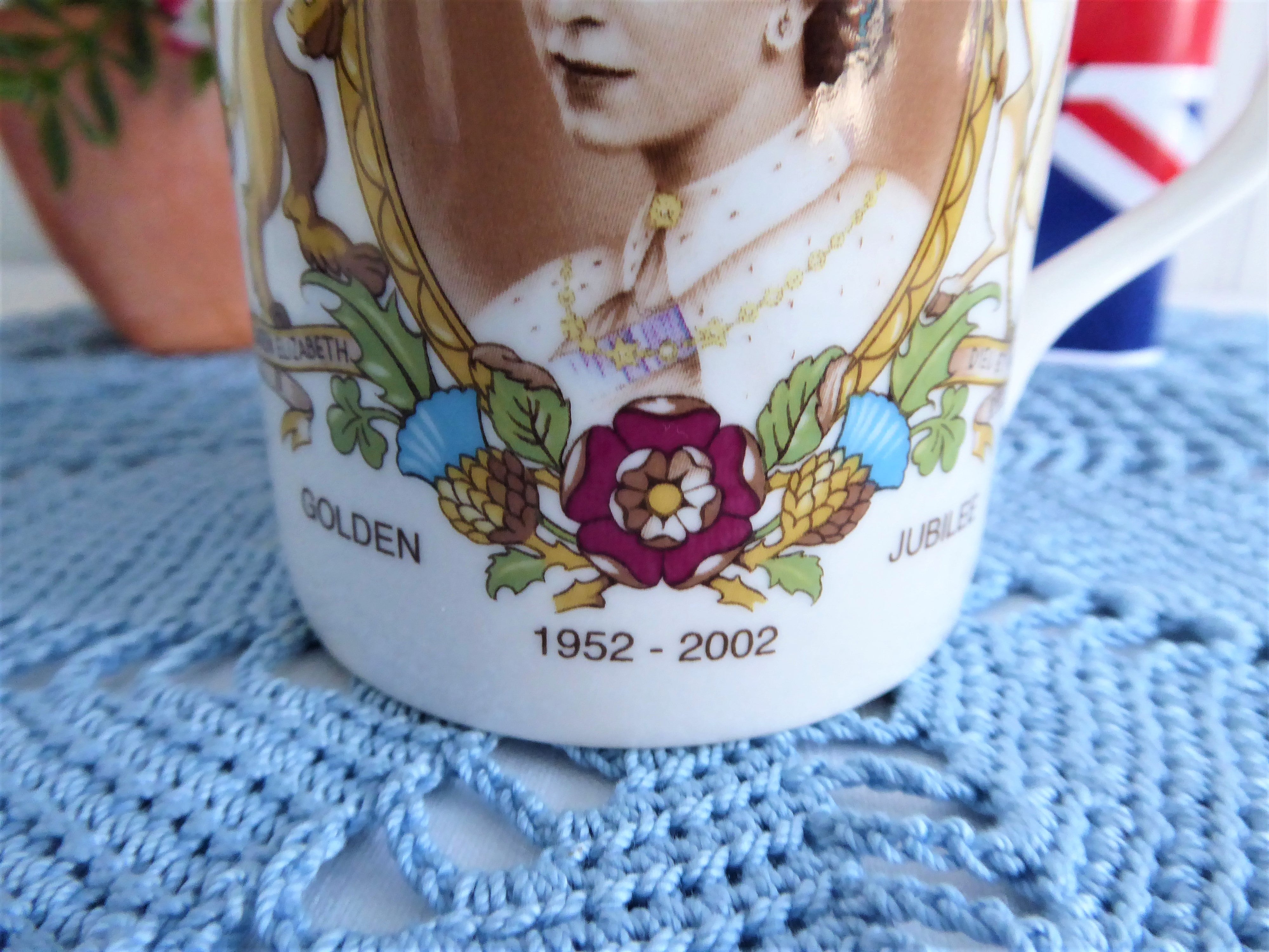 Queen Elizabeth II Golden Jubilee 50th Anniversary Commemorative Mug - 2002 Limited Edition with Beautiful Graphics - Perfect for Royal Collectors & Tea Lovers