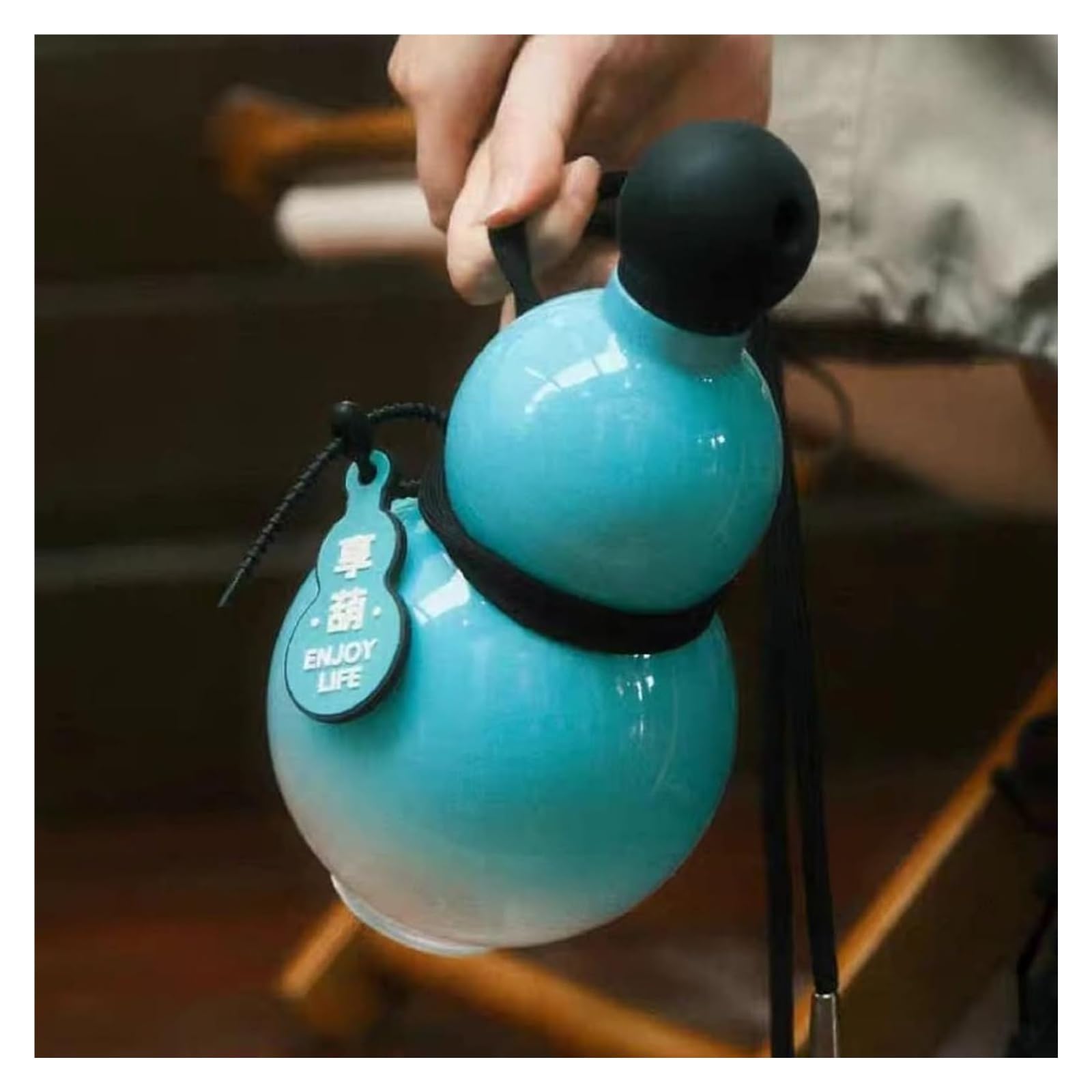 Retro-Inspired 800ml Gourd Water Bottle for Sports & Travel - Chinese Style, Black Myth Wu Kong Design (Blue) - Perfect for Hiking, Gym, and Outdoor Adventures