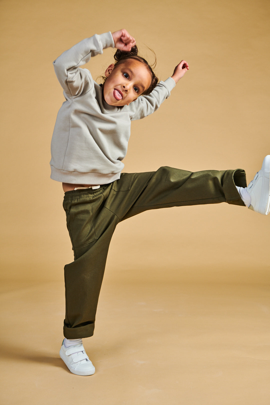 Eco-Friendly Kids Sweatshirt - Plastic-Free Stone Design | Soft Cotton Pullover for Boys & Girls | Perfect for School, Playdates & Outdoor Activities