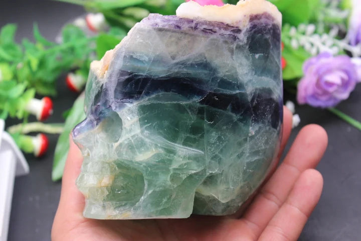 Natural Quartz Crystal Fluorite Skull - 1421g Healing Stone for Meditation, Energy Cleansing & Spiritual Growth - Perfect for Home Decor, Reiki, and Chakra Balancing