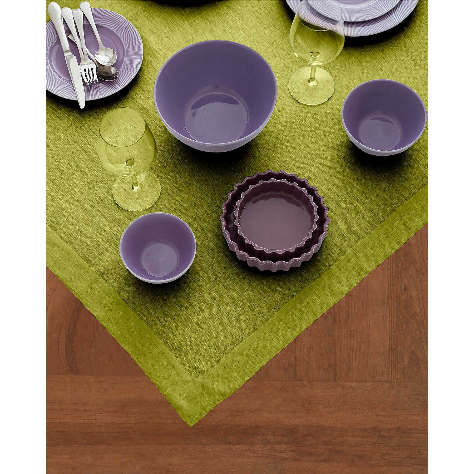 Fete Table Throw - Elegant & Durable Table Cover for Parties, Weddings & Events | Perfect for Indoor & Outdoor Celebrations