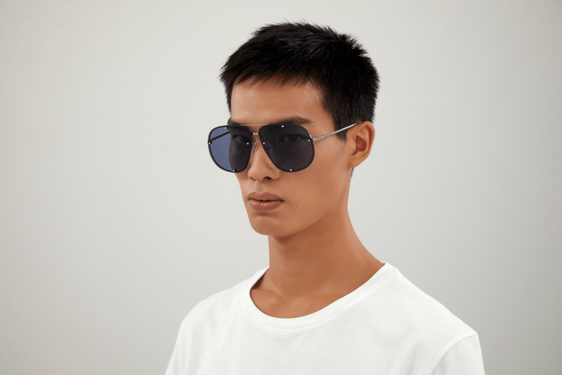 Alexander McQueen AM0363S Sunglasses - Luxury Designer Shades for Women & Men - Perfect for Outdoor Activities, Travel & Fashion