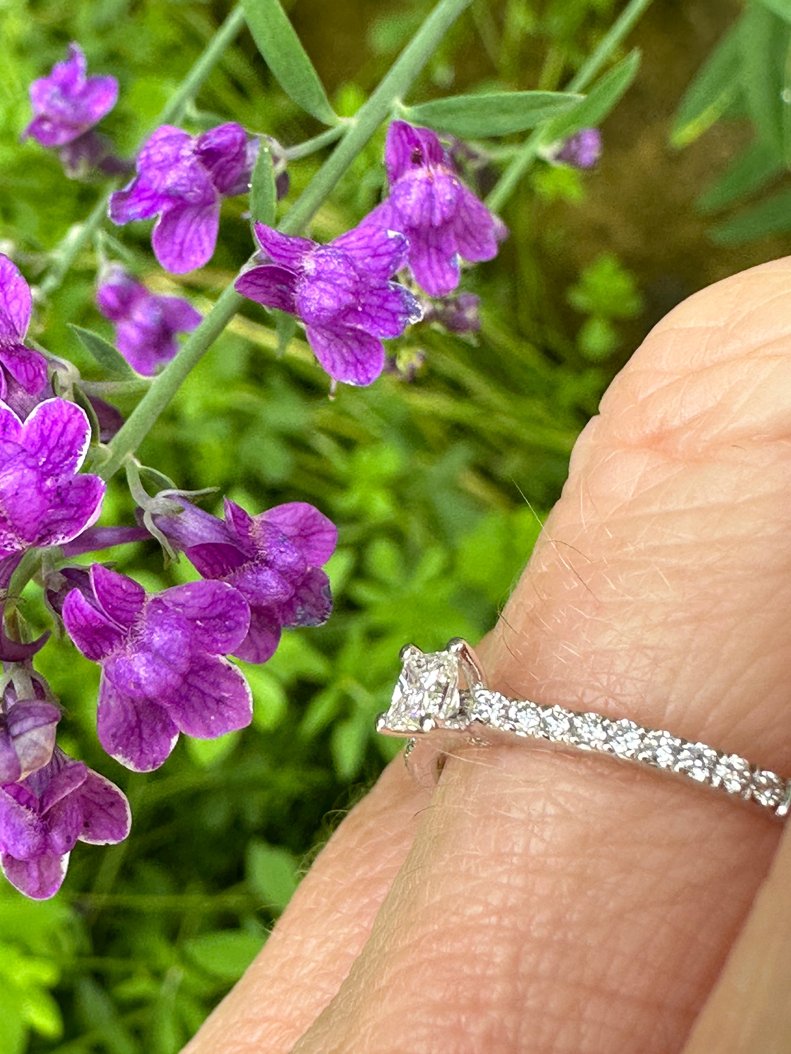 18ct White Gold Princess Cut 0.15ct Natural Diamond Shoulder Ring - Elegant Wedding Band, Anniversary Gift for Her, Perfect for Engagement & Special Occasions