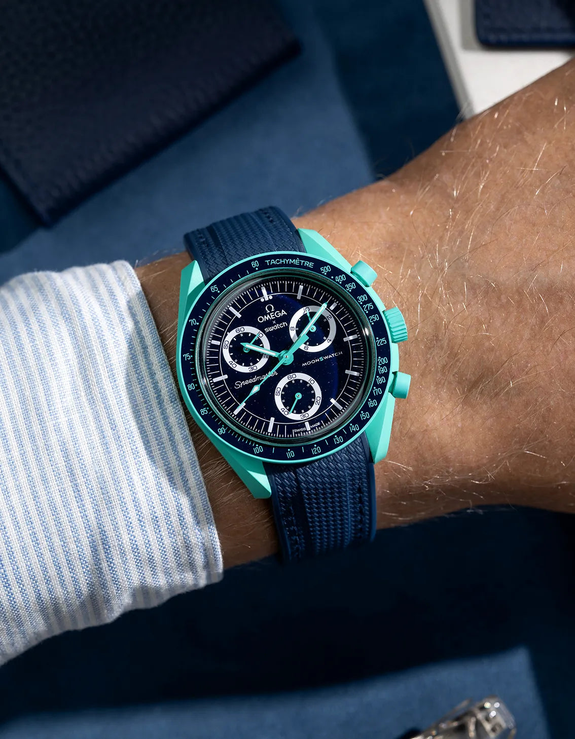 Curved Vertech Rubber Watch Strap - Durable & Comfortable Blue Replacement Band for Smartwatches & Fitness Trackers | Perfect for Swimming, Running & Outdoor Activities