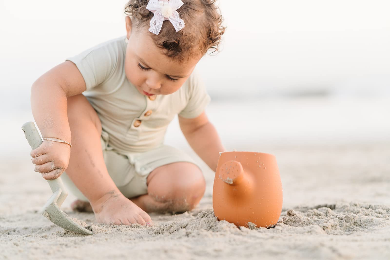 Marlowe & Co Silicone Gardening Set - Kids Garden Tools & Beach Toys for Outdoor Play (Terracotta) | Perfect for Backyard Gardening, Sandbox Fun & Toddler Outdoor Activities