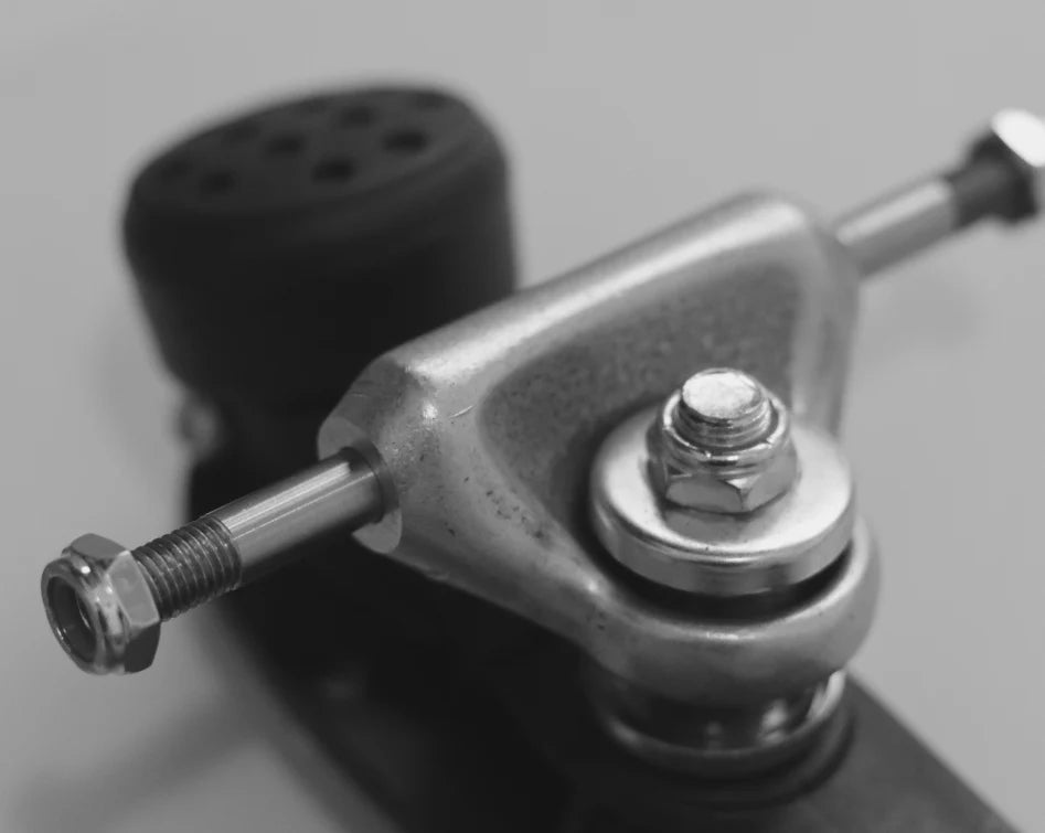 Magic Skate Goods 2.5 Inch Low Rider Skateboard Trucks - Perfect for Street Skating & Smooth Cruising
