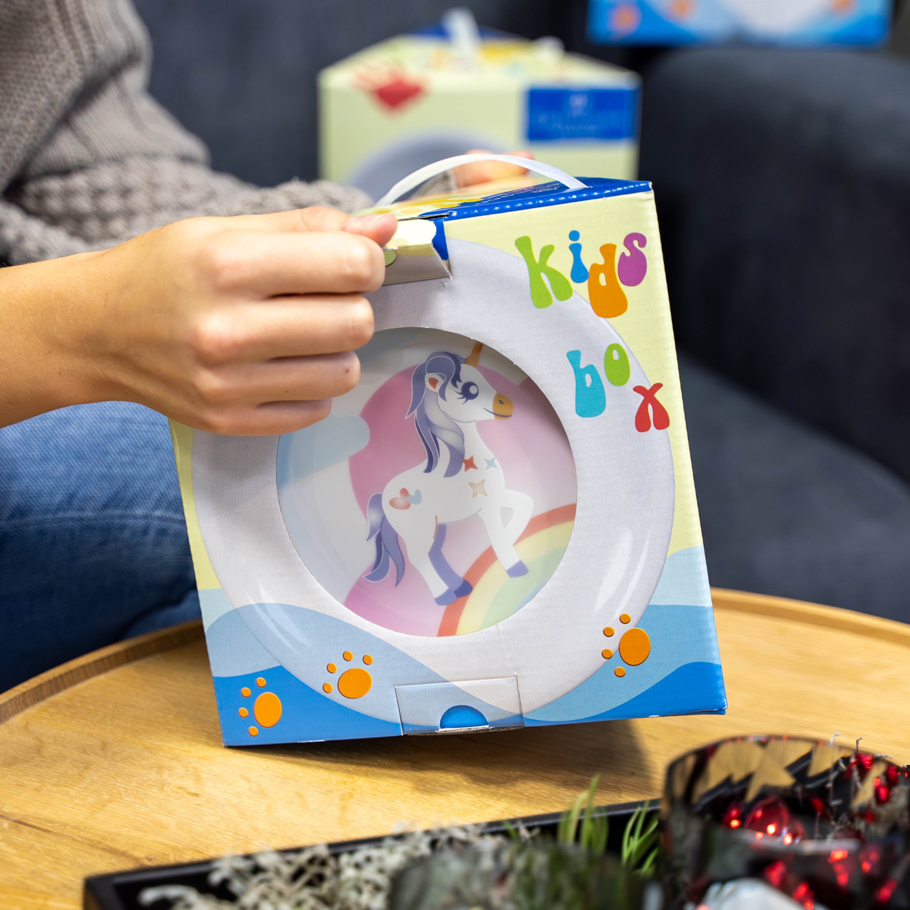 Unicorn Kids Magnetic Porcelain Dinnerware Set - Fun & Durable Tableware for Children's Meals, Parties & Everyday Use