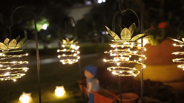Solar Pineapple Lamp - Waterproof Outdoor Garden Decor with Warm White LED Light for Patio, Backyard, and Pathway Lighting