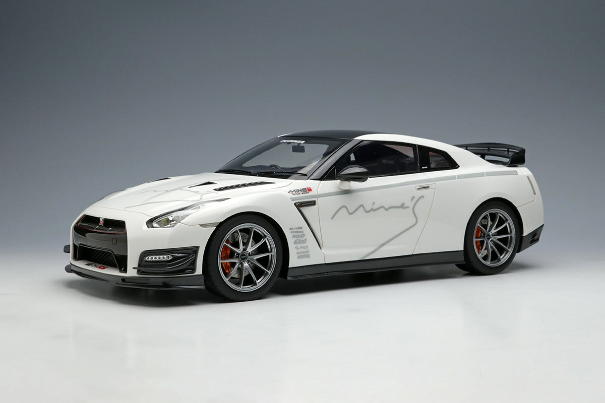 1:18 Scale Nissan Skyline GT-R (2021) Mine's Edition Diecast Model Car - Collectible R34 for Car Enthusiasts & Gift for Men - Perfect for Display, Racing Fans Collection, and Birthday Presents