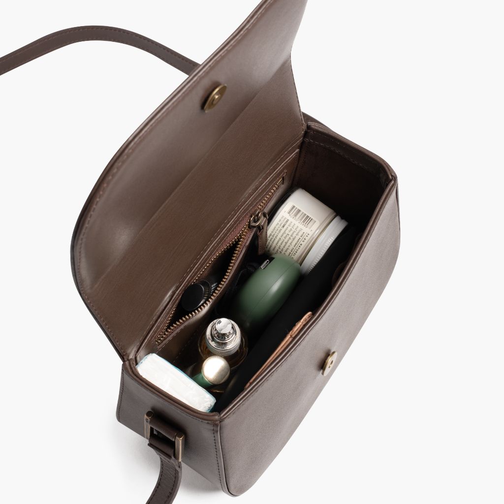 Mustang Crossbody Bag for Women - Stylish & Lightweight Shoulder Purse - Perfect for Travel, Shopping & Everyday Use