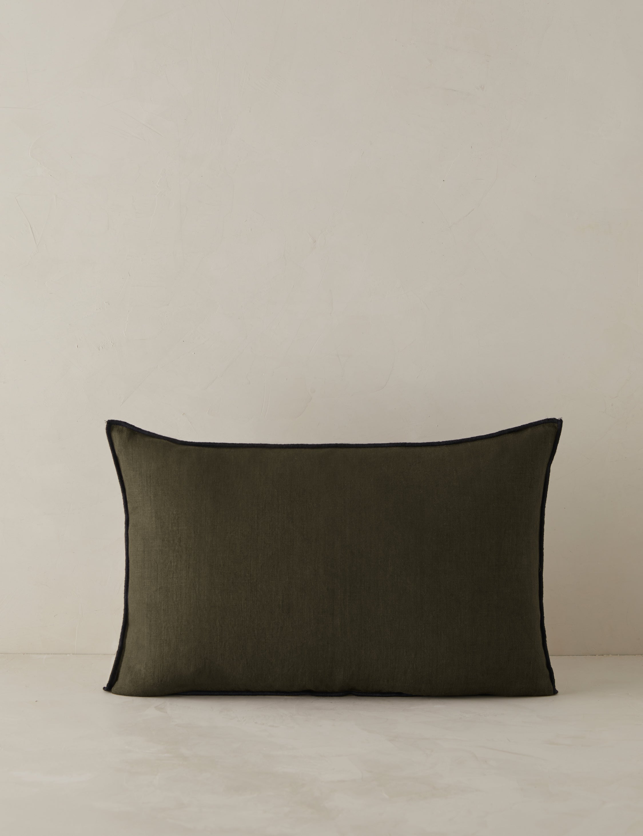 Carys Contrast Linen Pillow - Premium Decorative Throw Pillow for Sofa, Bed & Couch - Soft & Breathable Linen Cover - Home Decor Accent for Living Room, Bedroom & Nursery