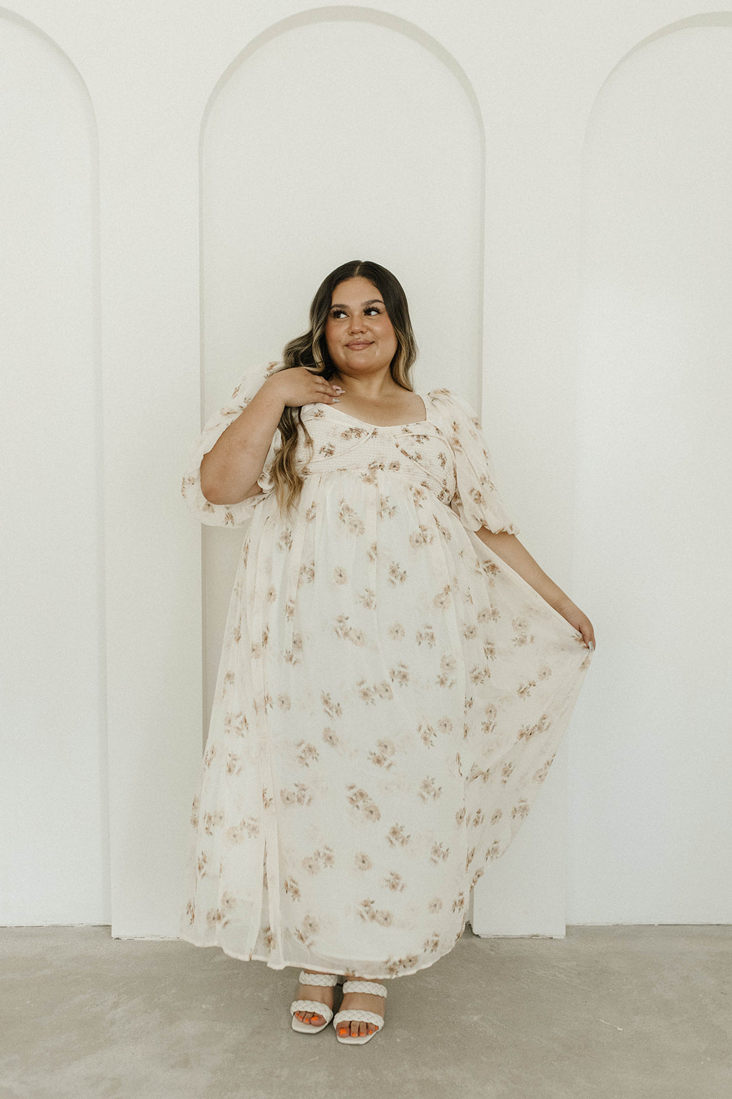 Harlow Maxi Dress in Taupe Floral - Bump Friendly Maternity Dress with Inclusive Sizing (S-3XL) | Perfect for Pregnancy, Beach Vacations & Special Occasions