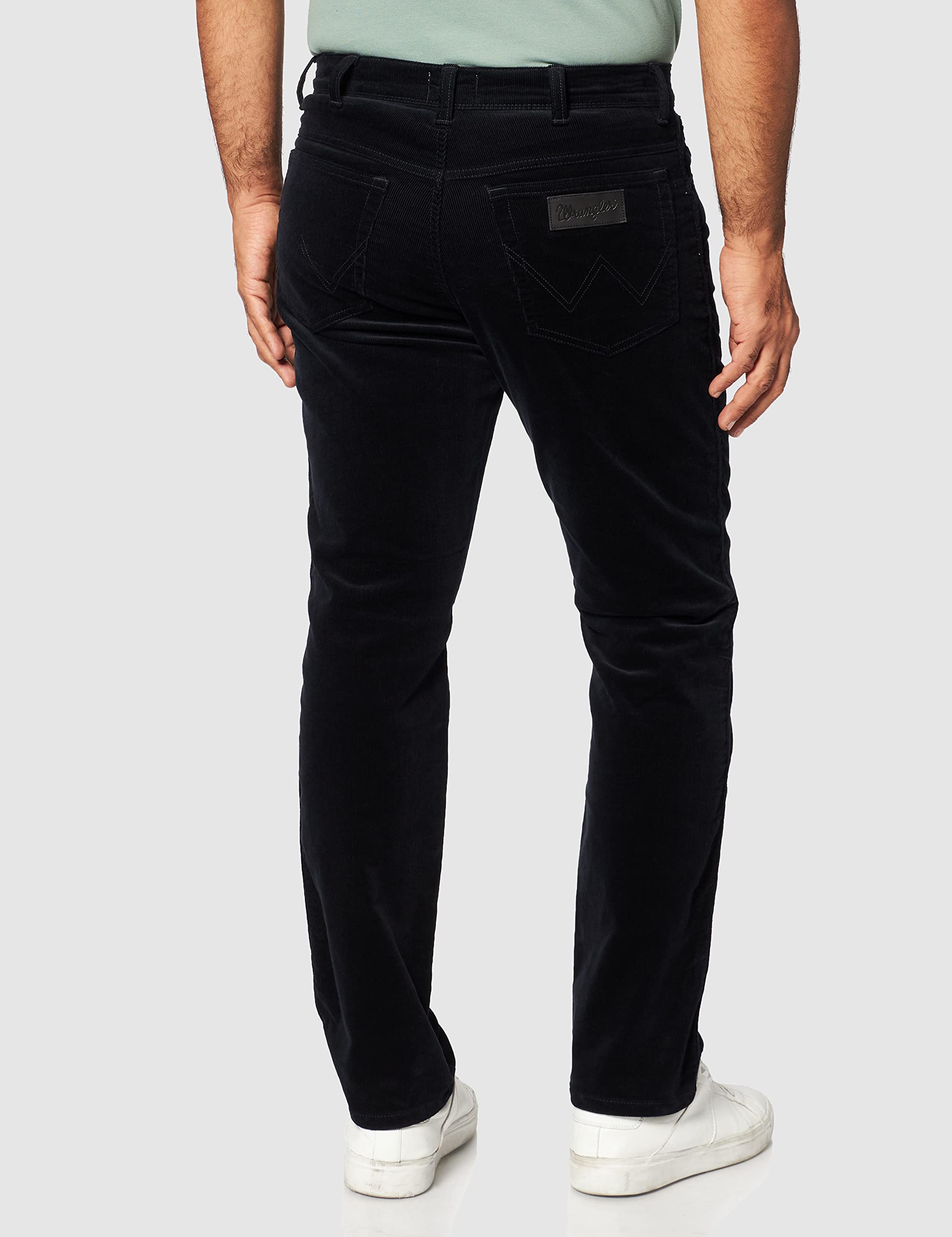 Wrangler Texas Men's Slim Fit Jeans - Classic Denim Pants for Casual Wear, Work & Outdoor Adventures