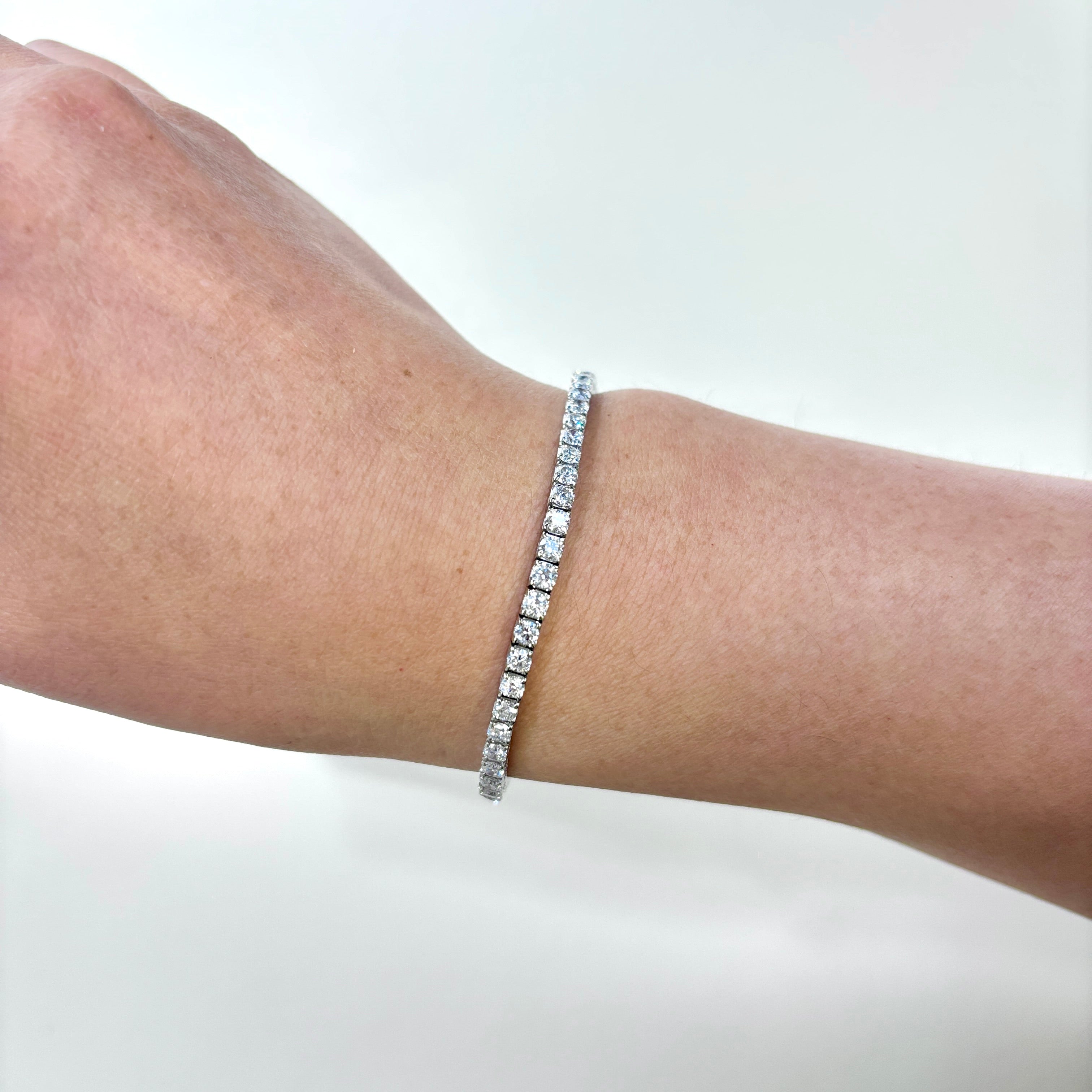 14K White Gold Diamond Tennis Bracelet for Women - 3.71 Carat Total Weight (ctw) - Size 7 - Elegant Jewelry Gift for Anniversary, Wedding & Special Occasions