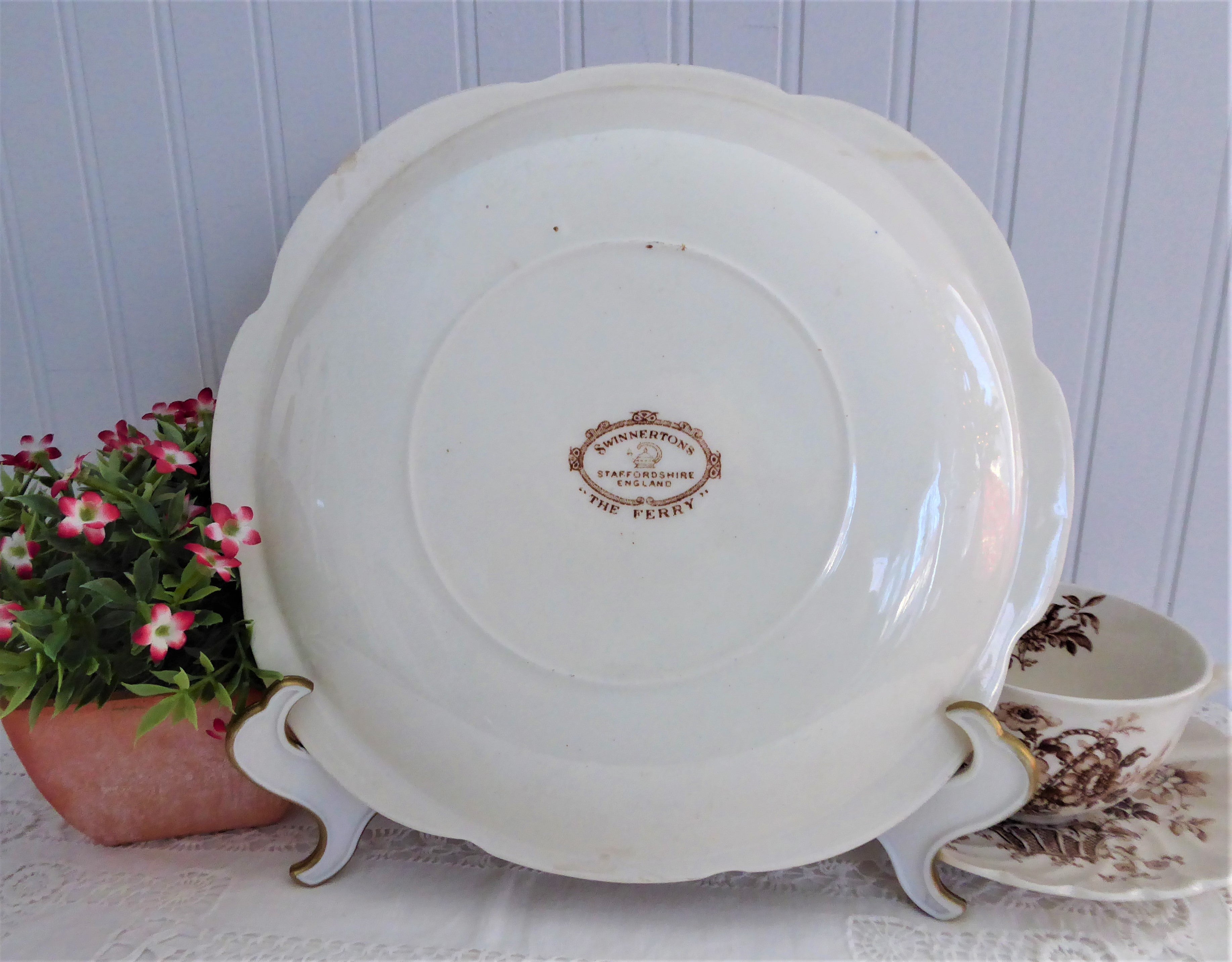 Vintage 1940s Swinnertons Polychrome Transferware Lugged Cake Plate - Elegant Ferry Cake Serving Platter for Afternoon Tea & Special Occasions