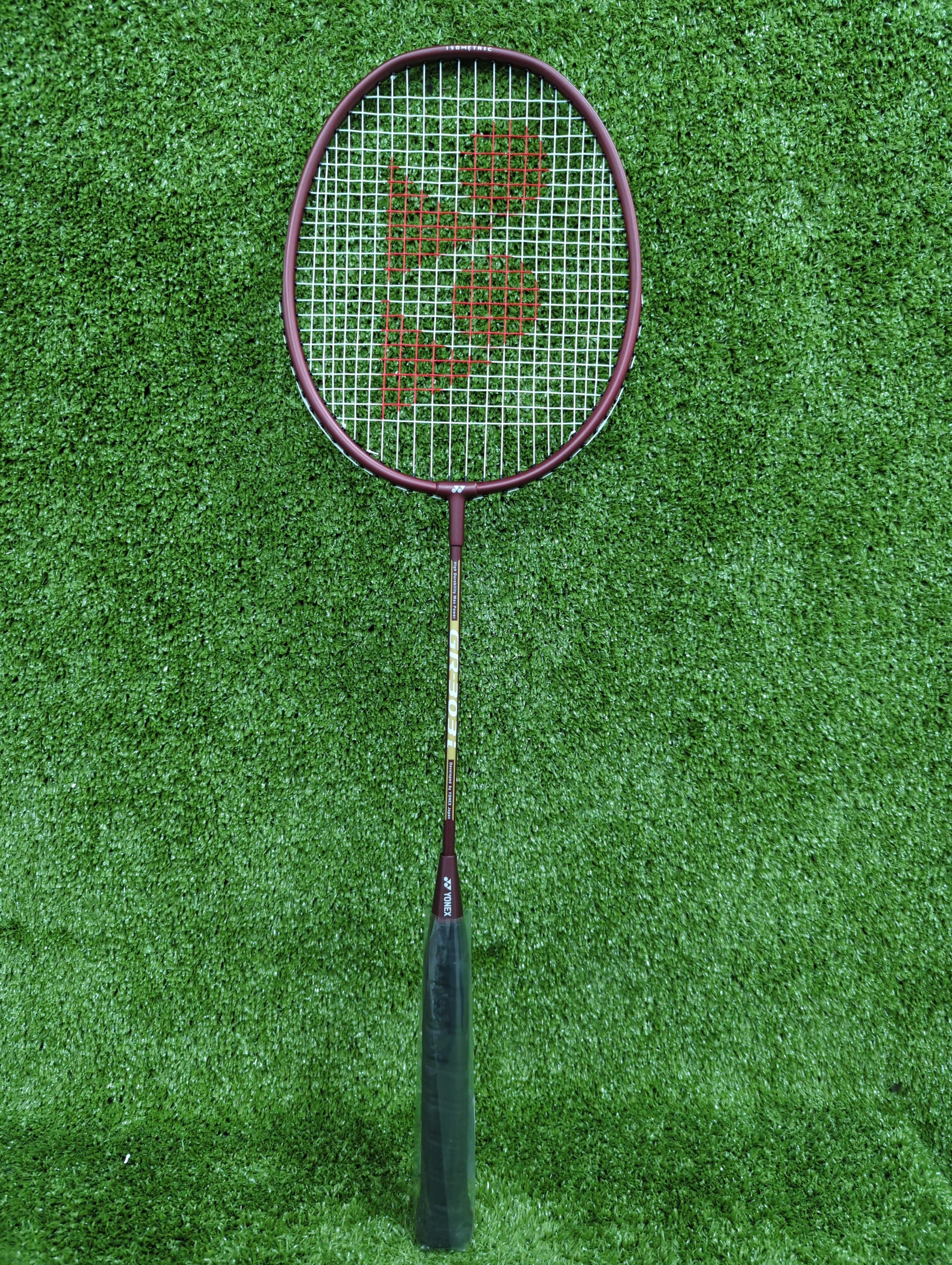 Yonex GR 303i Dark Red Badminton Racket Prestrung - High Performance Carbon Graphite Shuttlecock Racquet for Professional & Recreational Players - Perfect for Tournaments, Training & Backyard Games (Made in India)