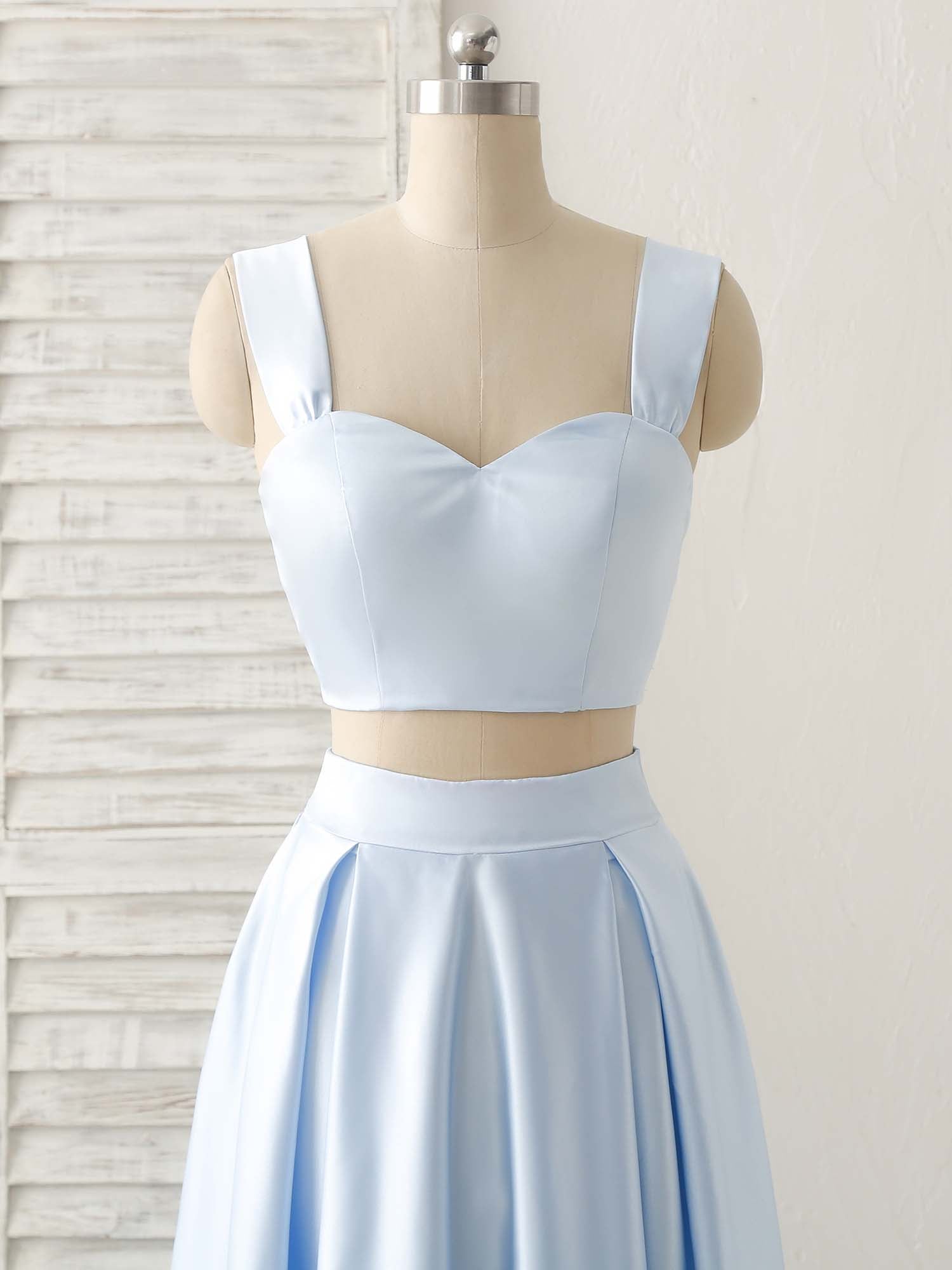 Elegant Light Blue Two-Piece Satin Prom Dress | Formal Evening Gown for Women | Perfect for Homecoming, Prom Night & Special Occasions