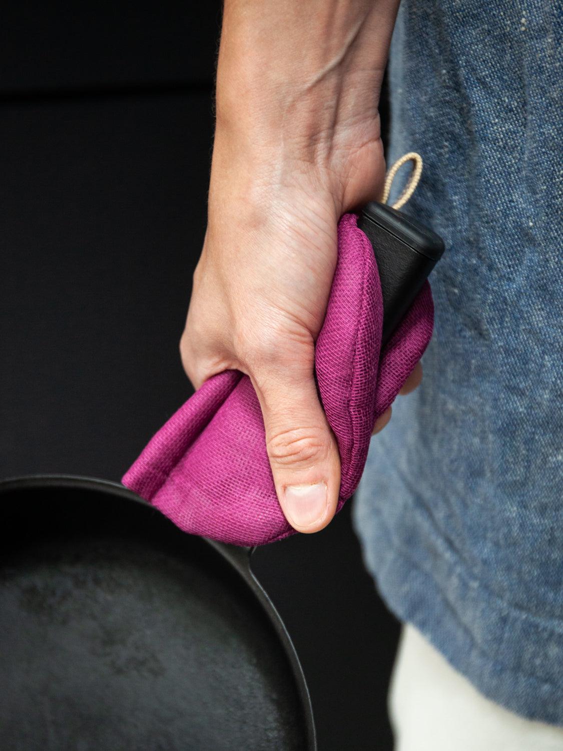 Caya Heat-Resistant Pot Holder - Yamabuki Yellow Silicone Cooking Mitt for Kitchen, Baking, Grilling & Hot Dish Handling