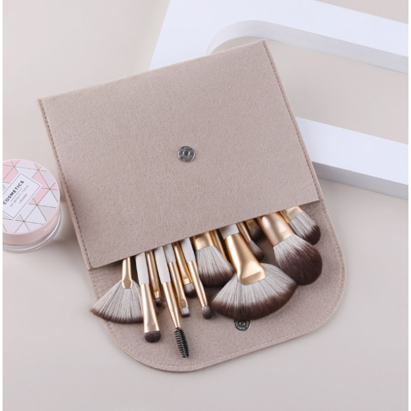 16Pcs Professional Makeup Brush Set - Soft Synthetic Bristles for Foundation, Blending, Contouring & Eyeshadow - Perfect for Everyday Makeup & Travel