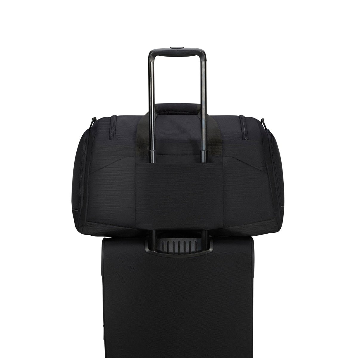 American Tourister Summerride Duffle Bag - Lightweight Travel Duffel for Gym, Weekend Trips & Sports Gear | Perfect Carry-On for Air Travel & Beach Getaways