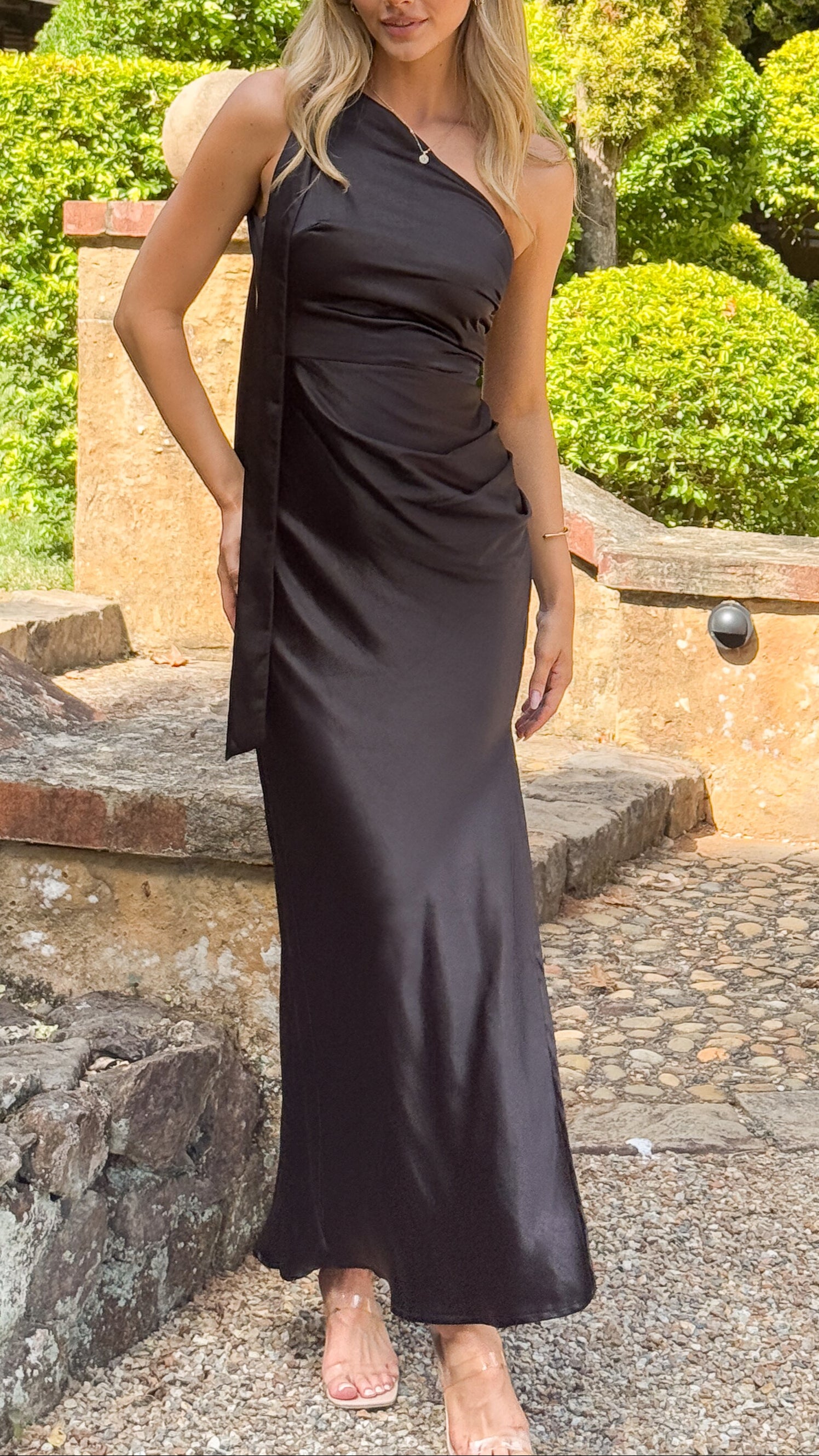 Elegant One Shoulder Long Maxi Dress for Women - Black | Perfect for Evening Parties, Weddings & Special Occasions