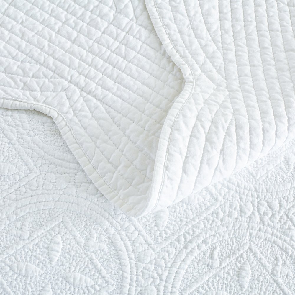 Premium Calla Angel Sage Garden 100% Pure Cotton Quilt - Queen Size White Bedding Set for Luxury Comfort | Perfect for Master Bedroom, Guest Room & Hotel Decor