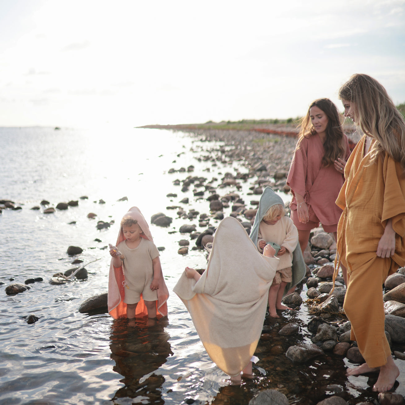 Mushie Organic Cotton Baby Hooded Towel - Soft & Absorbent for Newborns, Infants & Toddlers - Perfect for Bath Time, Swimming & Beach Outings