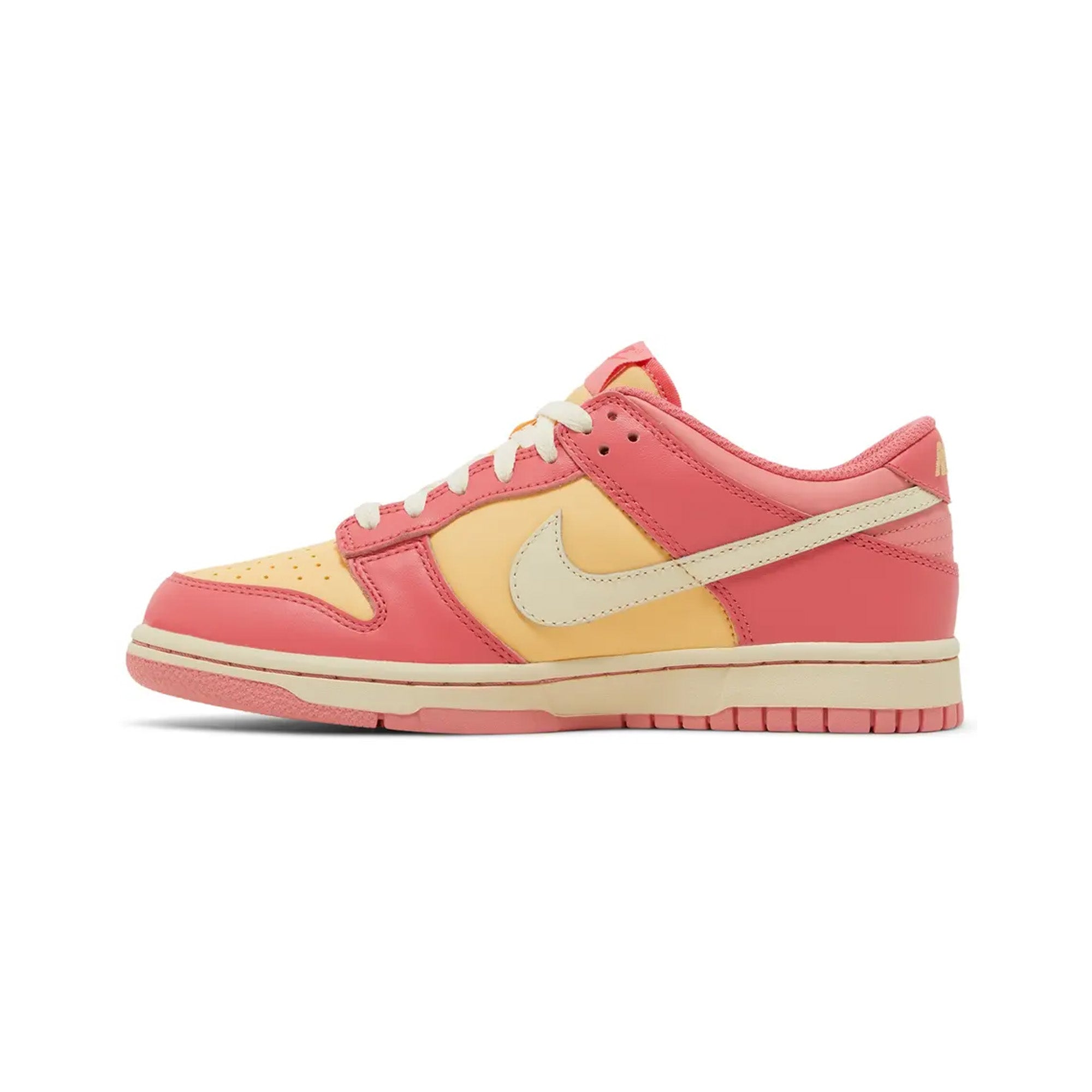 Nike Dunk Low 'Strawberry Peach Cream' GS Sneakers (2023) - Women's Retro Basketball Shoes for Casual Wear & Street Fashion