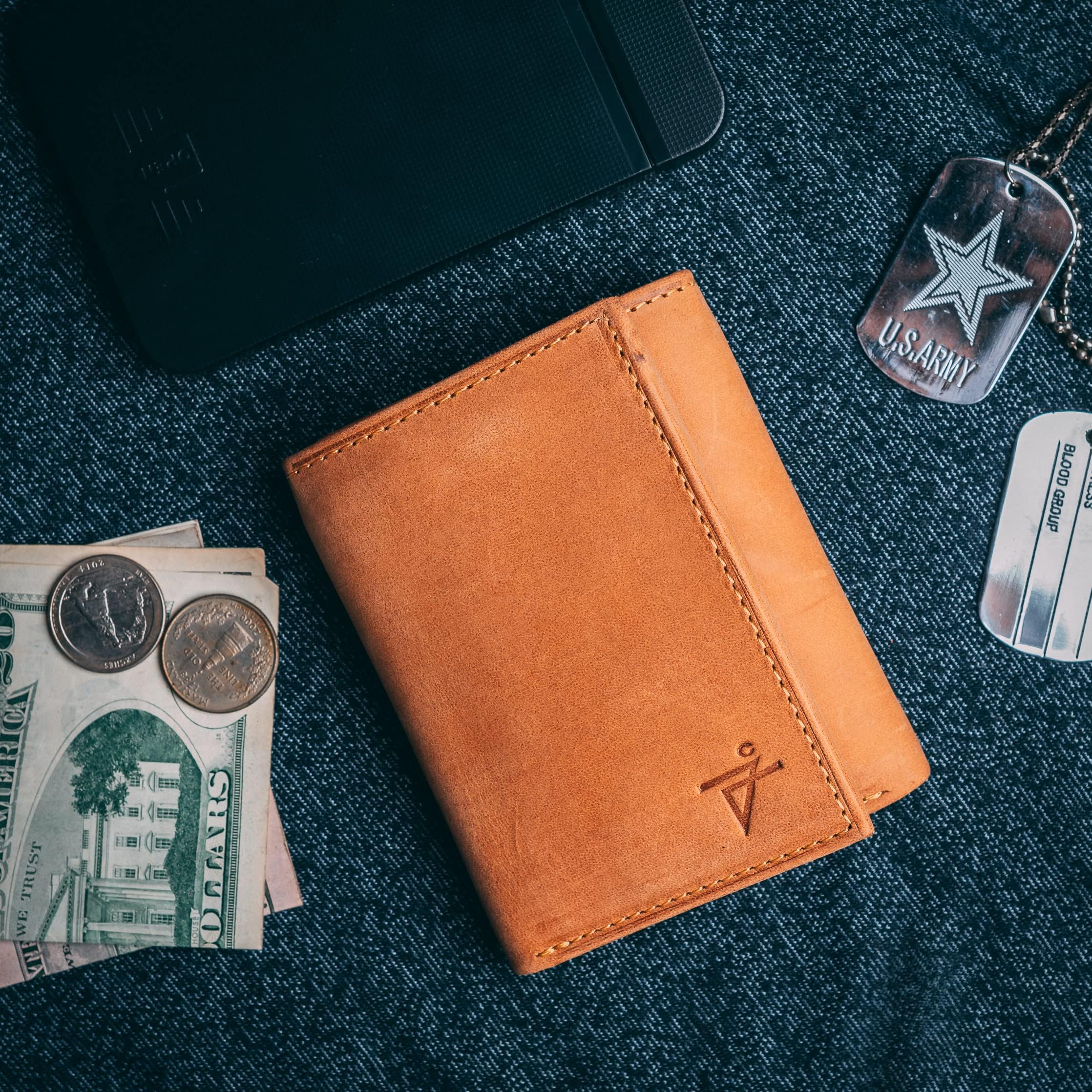 RFID Blocking Men’s Trifold Leather Wallet with Thumb ID Window, Key Holder & YKK Zippered Bill Slot – Premium Khaki Tan Gift Pouch – Ideal for Travel, Business & Everyday Use