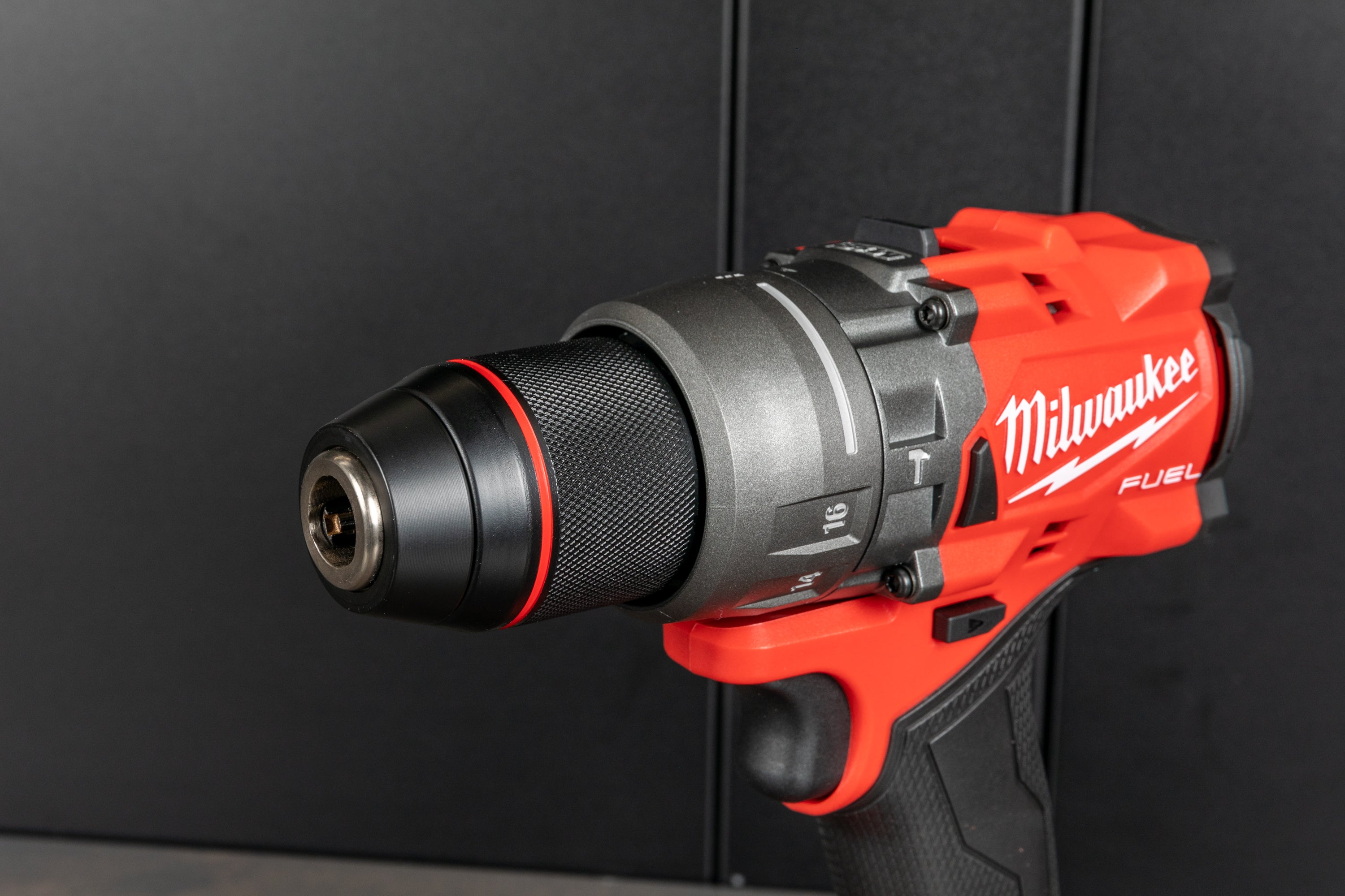 M18 FUEL™ 1/2 Inch Hammer Drill/Driver Kit - Powerful Cordless Drill for Wood, Metal & Concrete - Perfect for Construction, DIY Projects & Home Repairs