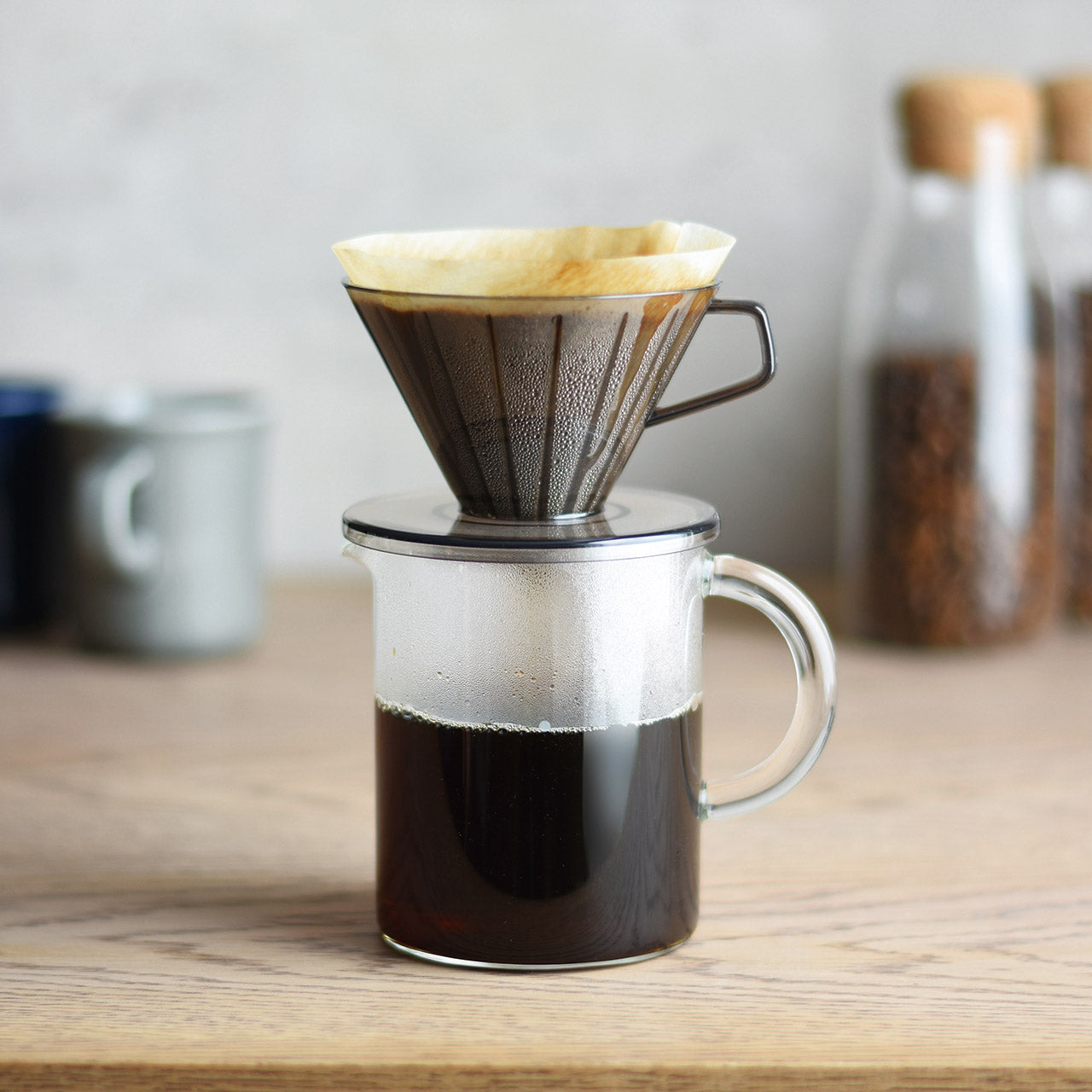 Premium Slow Pour Coffee Jug - Handcrafted Glass Carafe for Pour Over & Drip Coffee Brewing - Perfect for Home Baristas & Coffee Enthusiasts - Ideal for Morning Brews, Afternoon Tea, and Cozy Gatherings