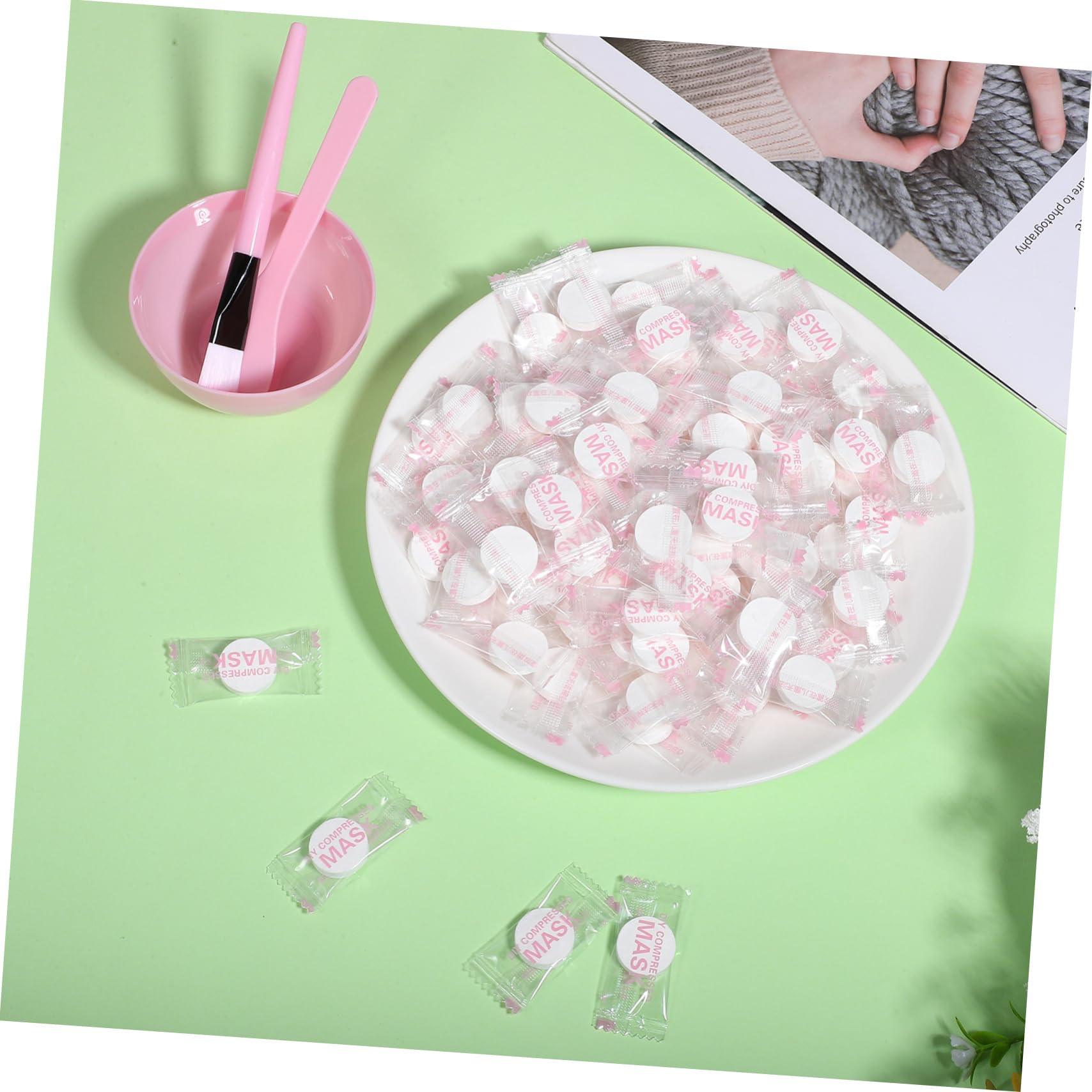 1 Set Face Mask Mixing Bowl & Skincare Tools Kit - Non-Woven Fabric Mask Modeling Bowl with Spatula for DIY Facial Care | Perfect for At-Home Spa, Beauty Salon & Professional Skincare Treatments