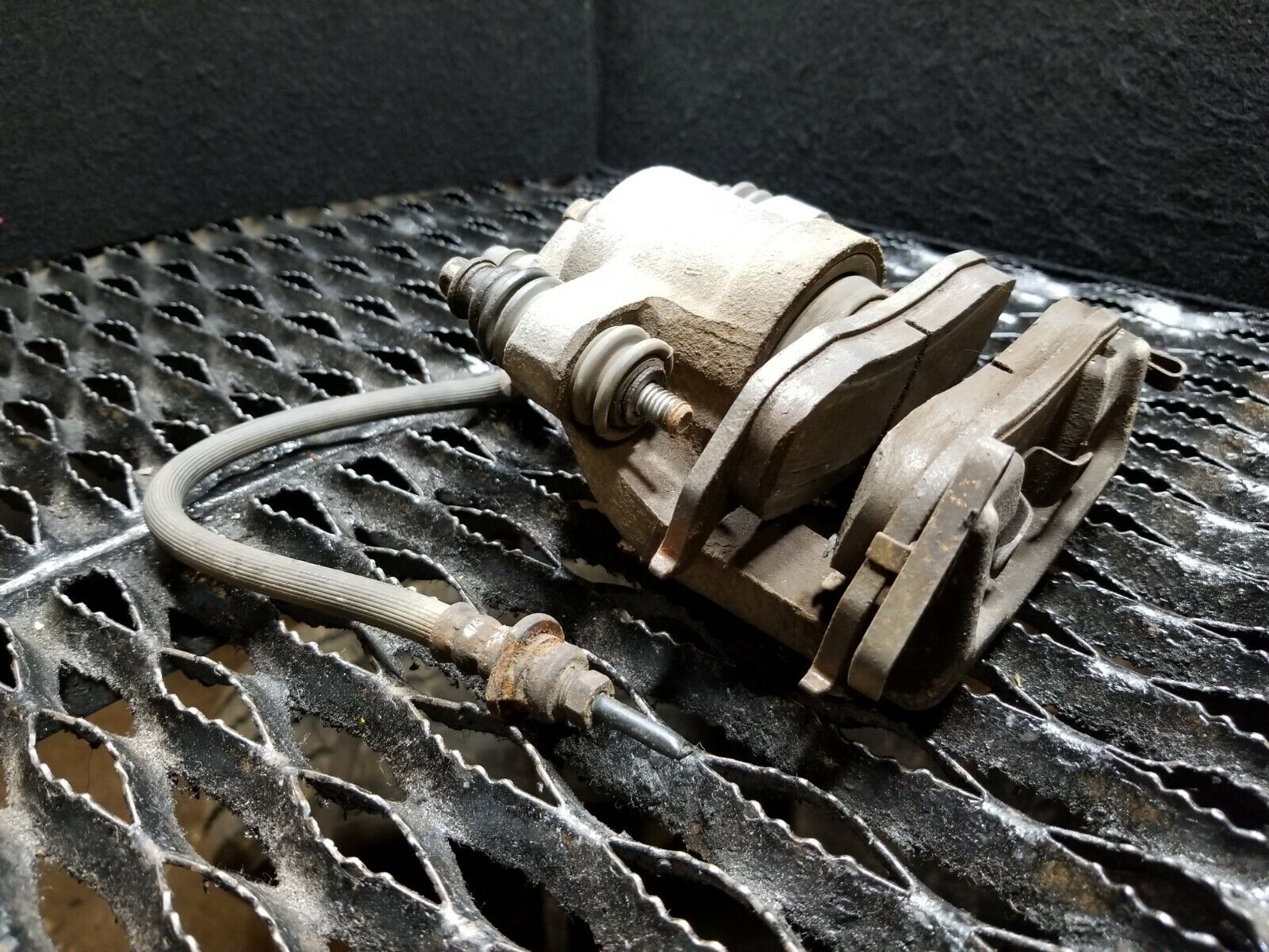 04-07 Infiniti QX56 Rear Left Driver Side Brake Caliper - OEM Replacement Part - Perfect for Brake System Repair & Maintenance