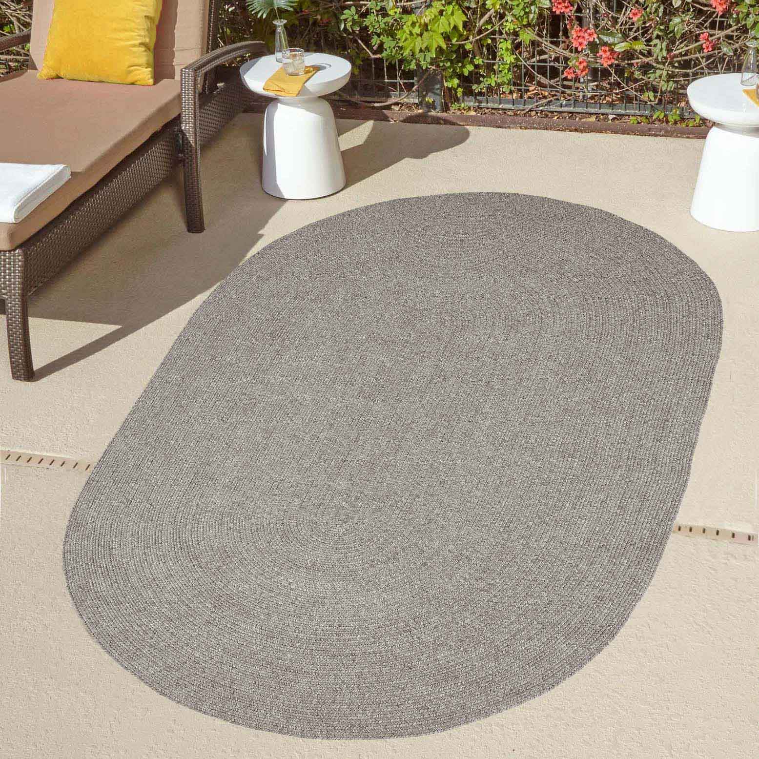 Classic Braided Area Rug - Non-Slip Indoor/Outdoor Oval Rug for Living Room, Bedroom, Patio & Deck - Soft & Durable Home Decor