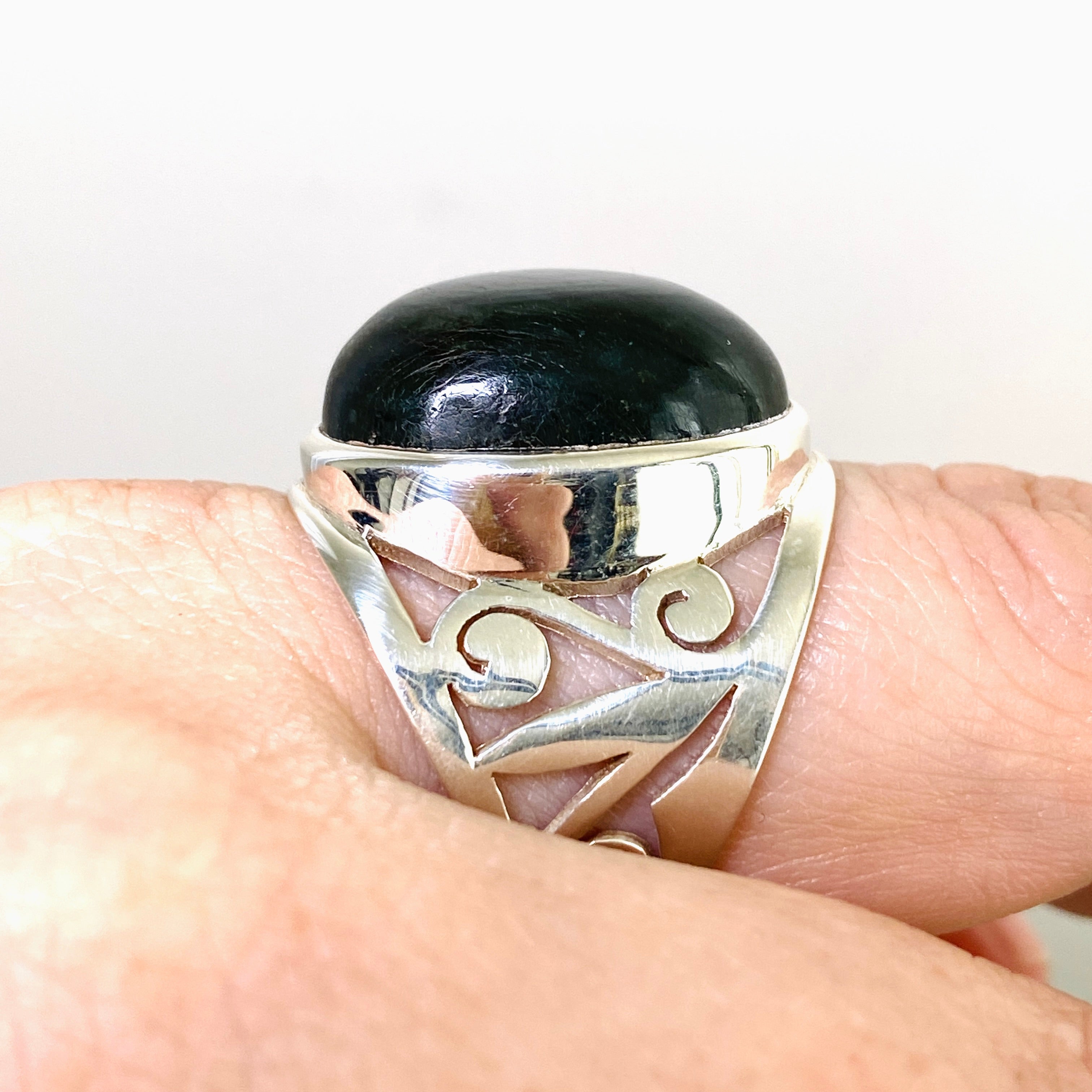 Natural Labradorite Oval Cabochon Filigree Ring - Size 8.5 PRGJ895 - Elegant Handmade Jewelry for Women, Perfect for Weddings, Parties & Special Occasions