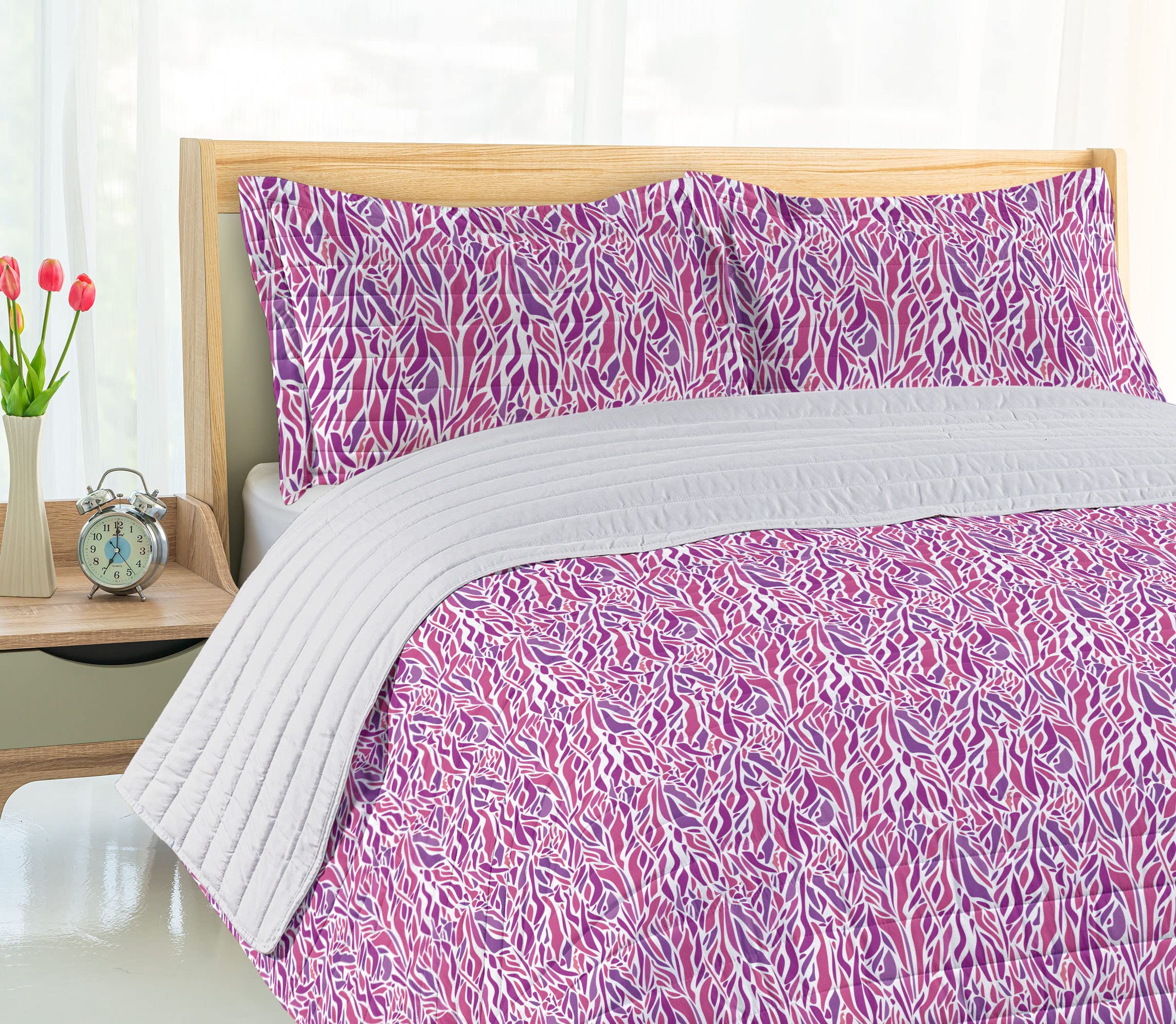 Ambesonne Modern Microfiber Bedspread Set - King Size Fuchsia Purple & White Abstract Pattern with Curved Spots & Drop Shapes | Soft Comforter & Pillow Shams | Perfect for Master Bedroom, Guest Room & Dorm Decor