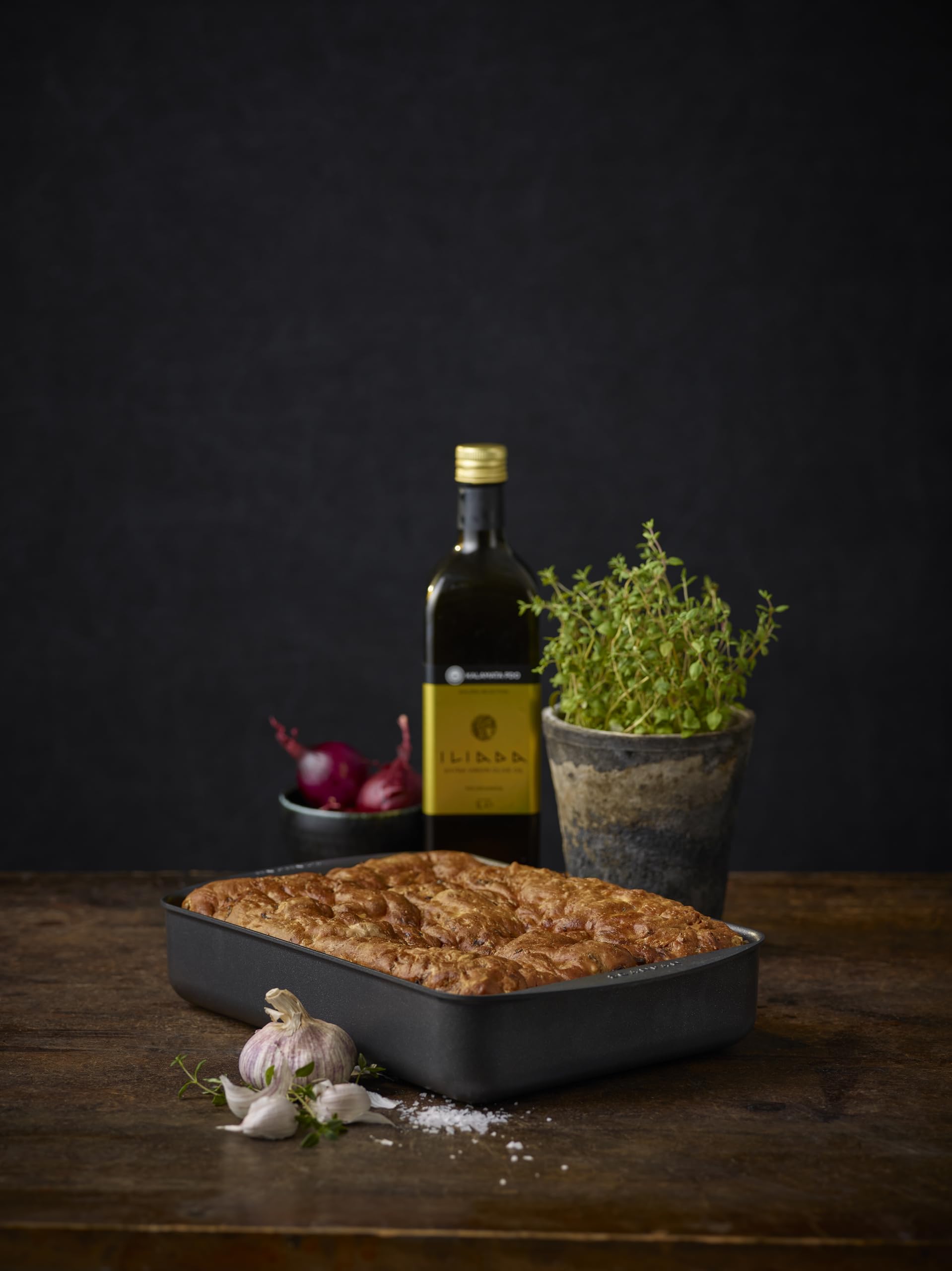 Scanpan Classic 5.5 Qt Roasting Pan - Premium Nonstick Cookware for Oven & Stovetop - Perfect for Roasting Turkey, Chicken & Vegetables