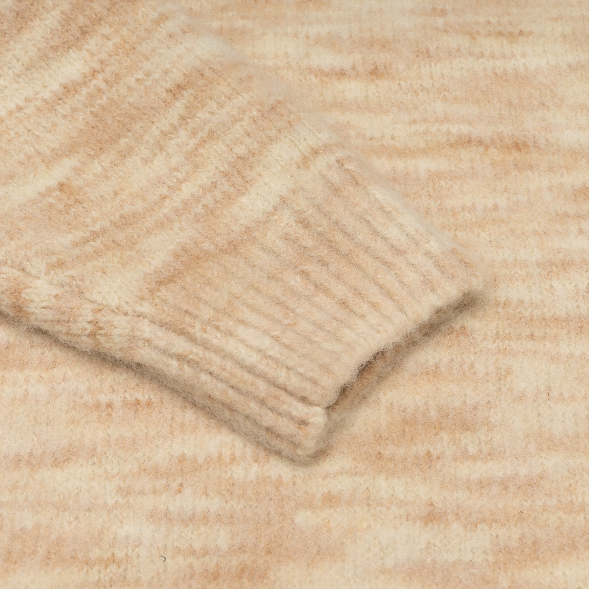 Stylish Static Knit Sweater for Women & Men | Cozy Winter Pullover | Perfect for Casual Outfits & Office Wear