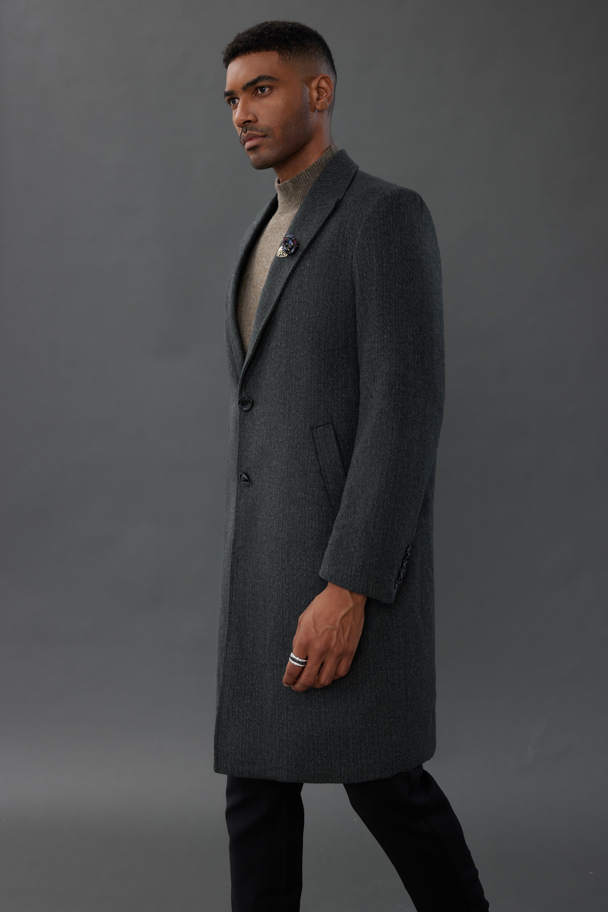 Premium Men's Herringbone Wool Blend Long Pea Coat with Detachable Brooch - Classic Winter Overcoat for Business, Formal Occasions & Outdoor Activities