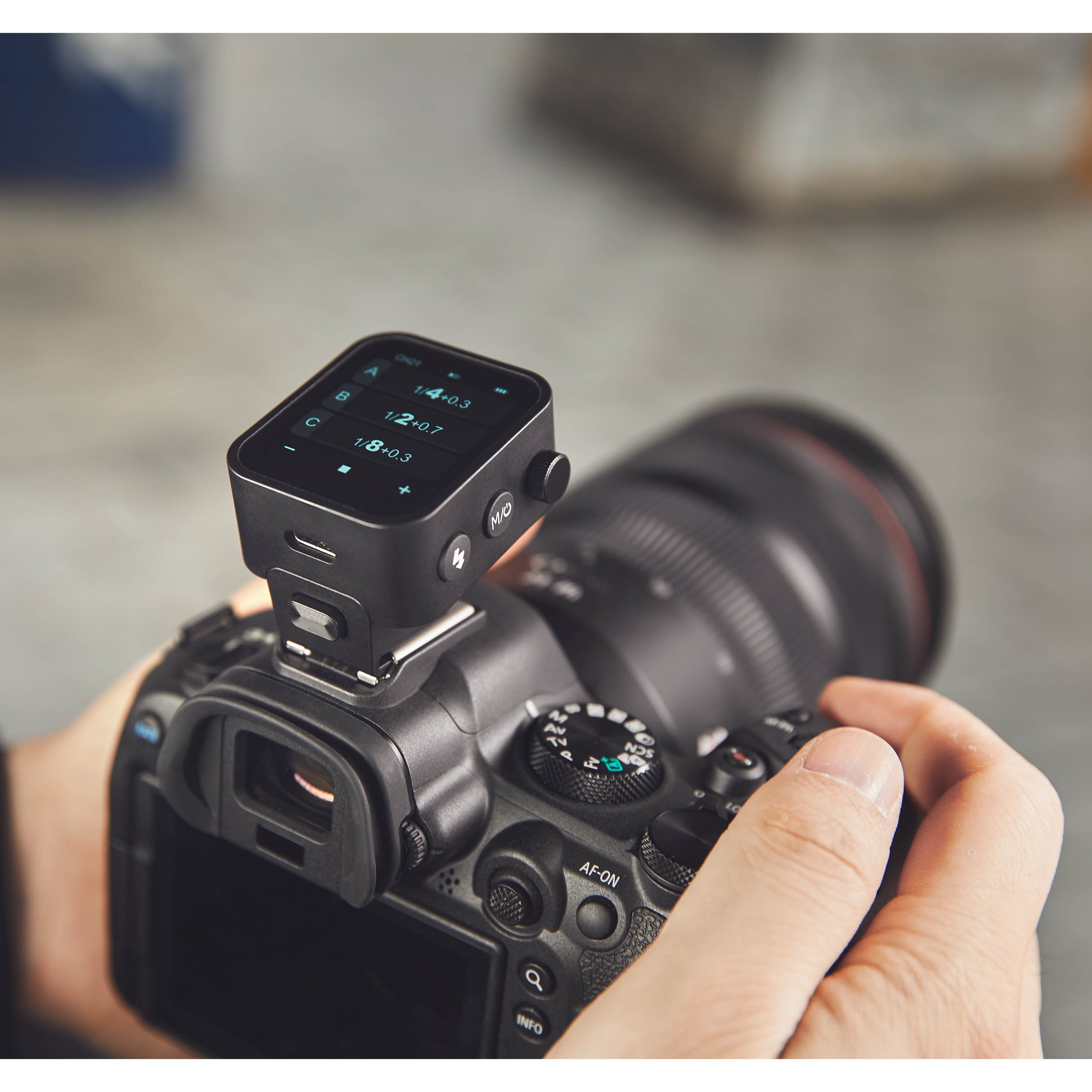 LEICA X3L (Xnano L) 2.4GHz Wireless Flash Trigger with Compact Touch Screen - Perfect for Studio Photography & On-Location Shoots