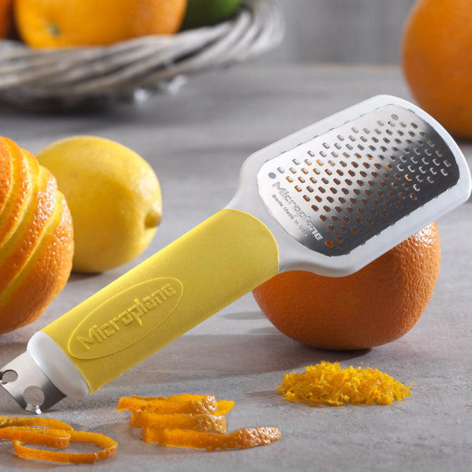 Microplane Ultimate Citrus Zester & Grater - Premium Kitchen Gadget for Zesting Lemons, Limes & Oranges - Perfect for Baking, Cooking & Garnishing Cocktails